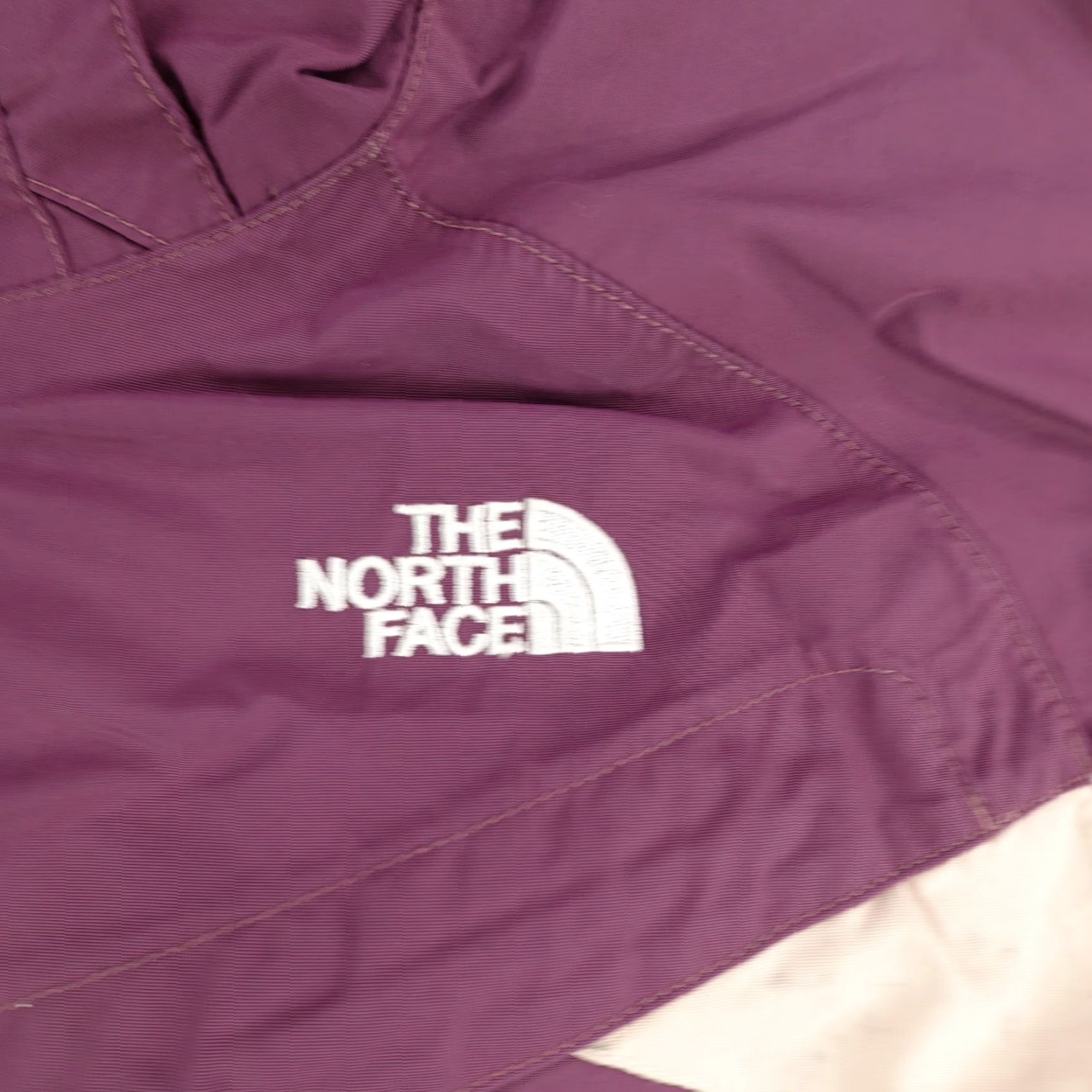 The North Face VINTAGE The North Face Jacket Womens XL Purple Waterproof HyVent Coat Full Zip Outdoor Windbreaker Womens Size XL / US 12-14 / IT 48-50 - 4 Thumbnail