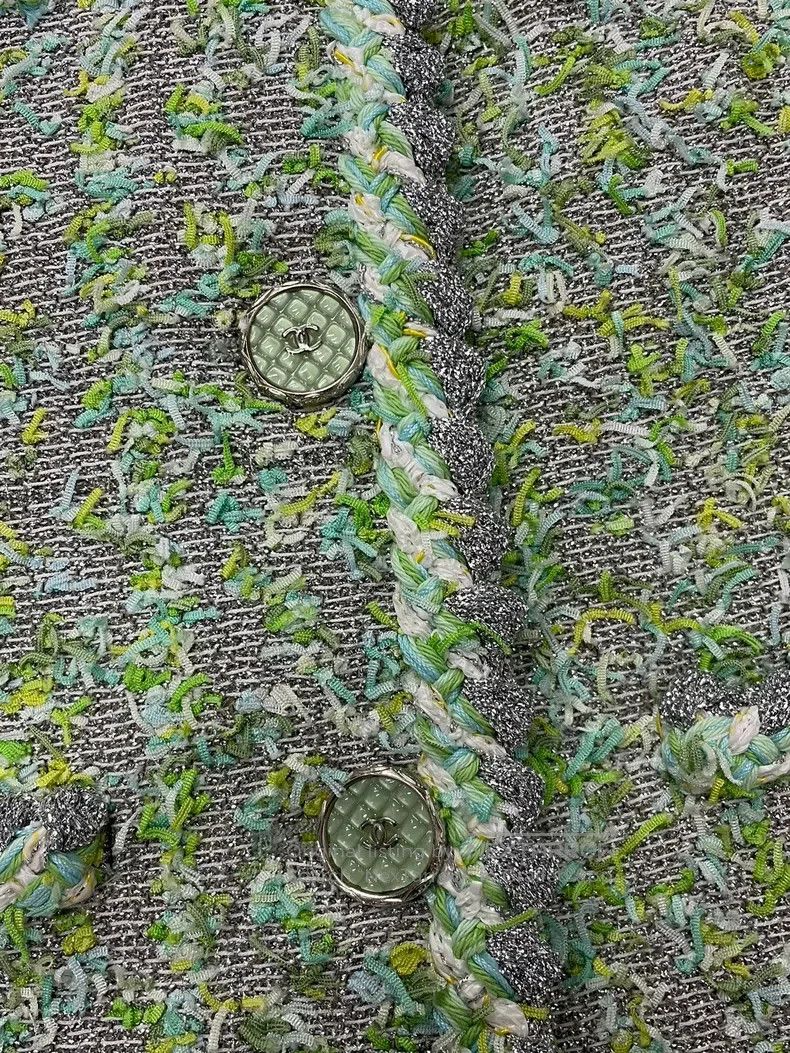 Other Chanel Green tweed silver rolled-edge four-pocket jacket Size S / US 4 / IT 40 - 2 Thumbnail