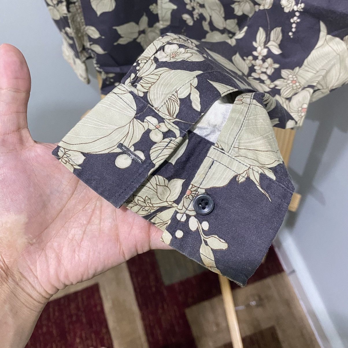 Tornado Mart Vintage Y2K Tornado Mart Japan Floral Pattern L/S Shirt Size US M / EU 48-50 / 2 - 8 Thumbnail