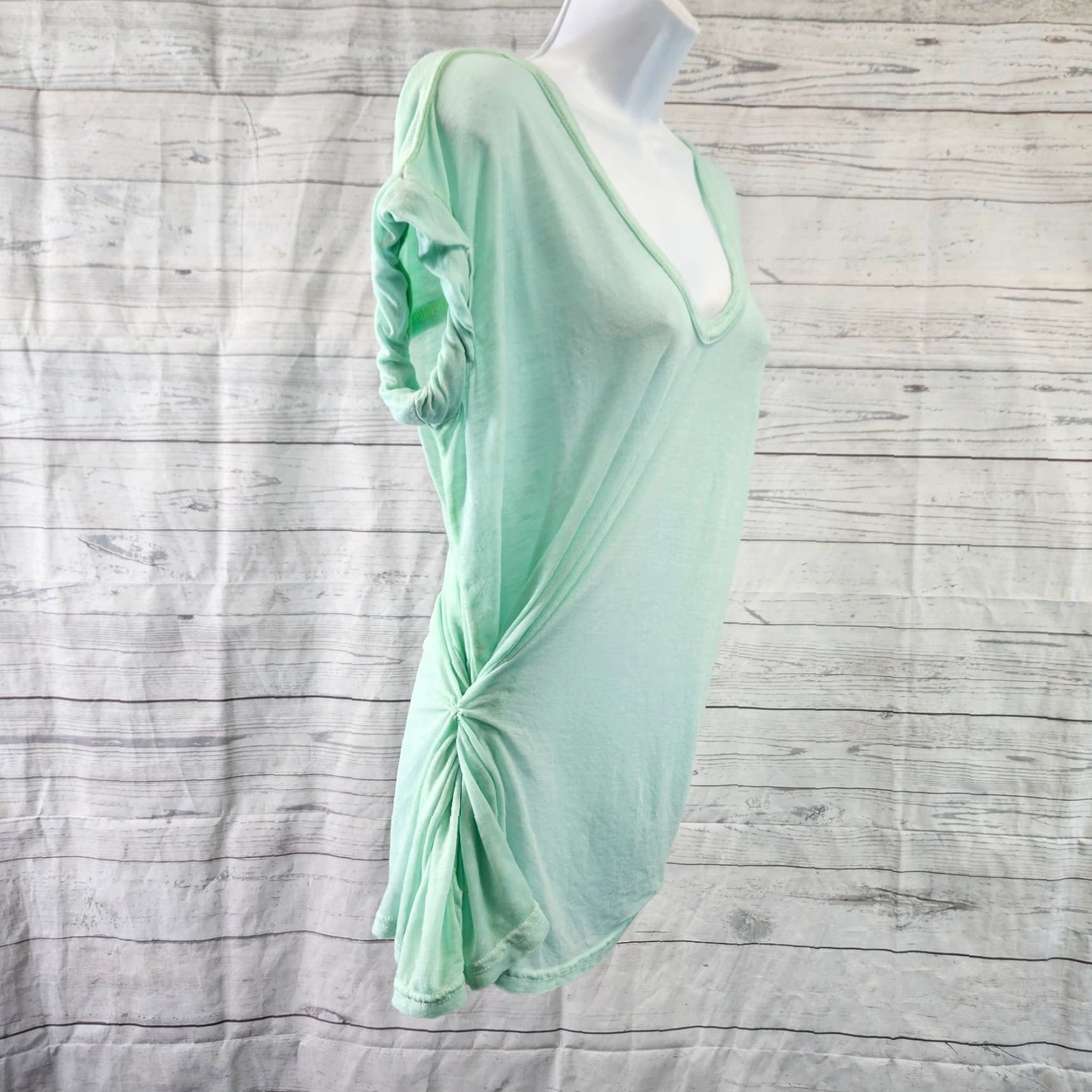 Free People Free People Beach Womens Tee XS Green Short Sleeve Scoop Neck Shirt Womens XS Green T-Shirt Size 26" / US 2 / IT 38 - 3 Thumbnail