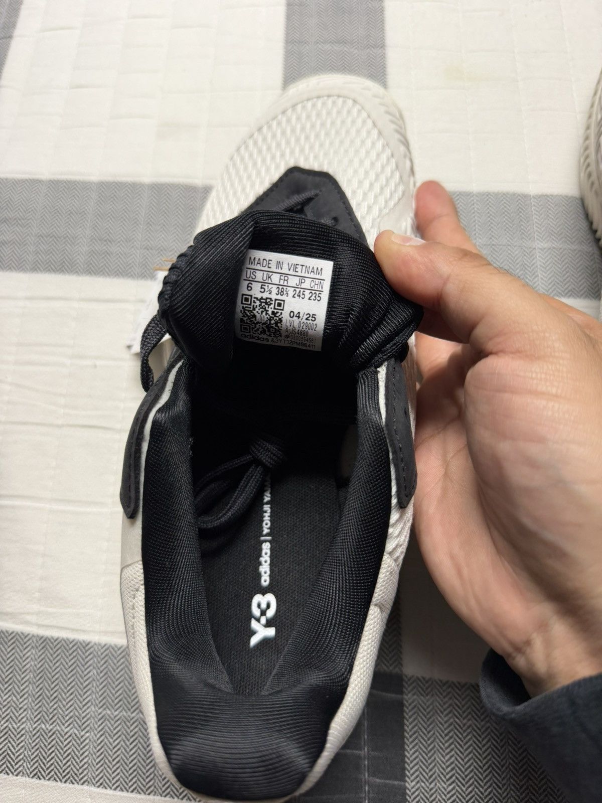 Y-3 Brand new Adidas Barricade K Y-3 Shoes Size US 6 / EU 39 - 8 Thumbnail