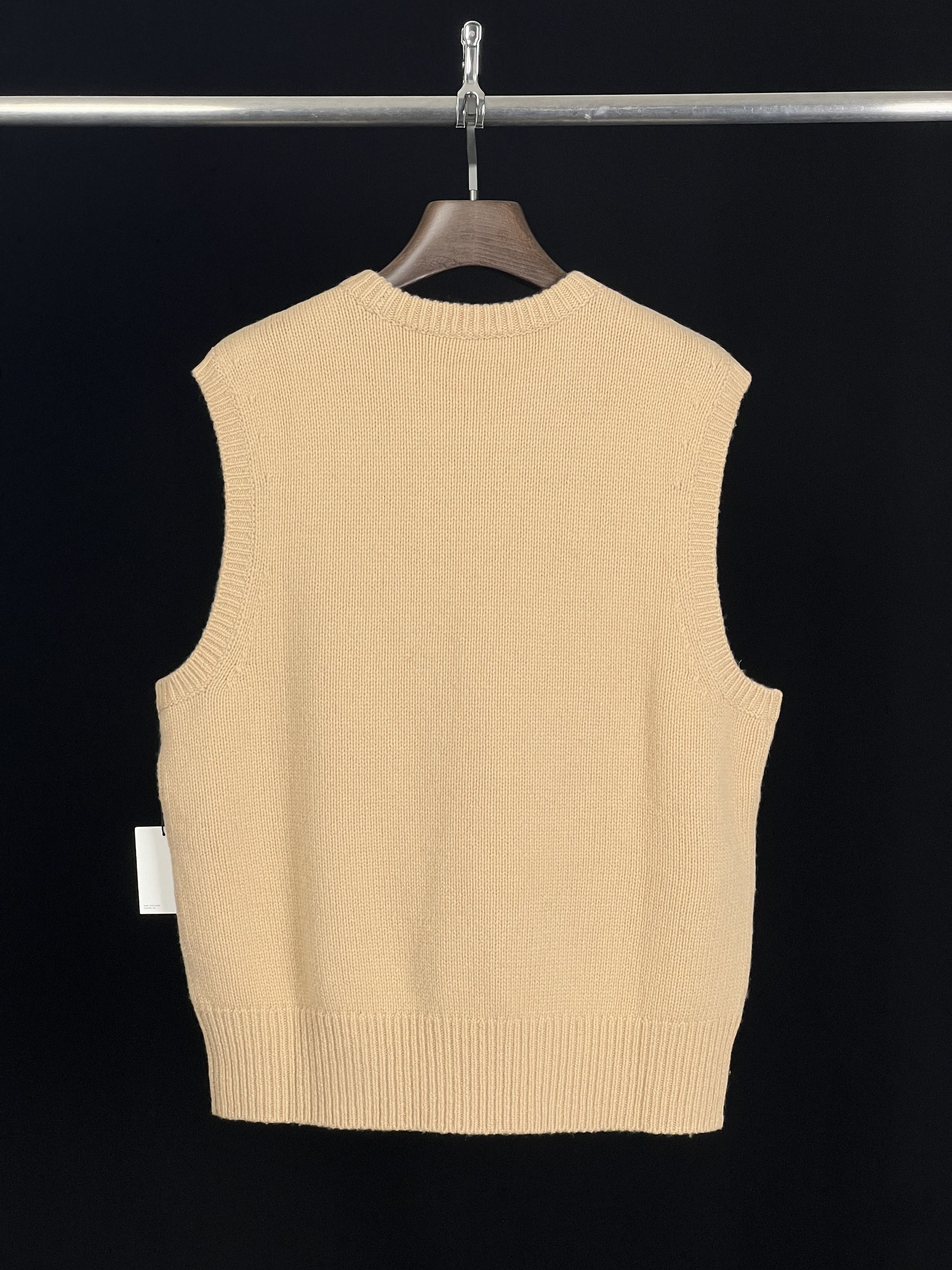 Aime Leon Dore Brand New ALD Knit Crewneck Vest Tan FW22 Size US M / EU 48-50 / 2 - 3 Thumbnail