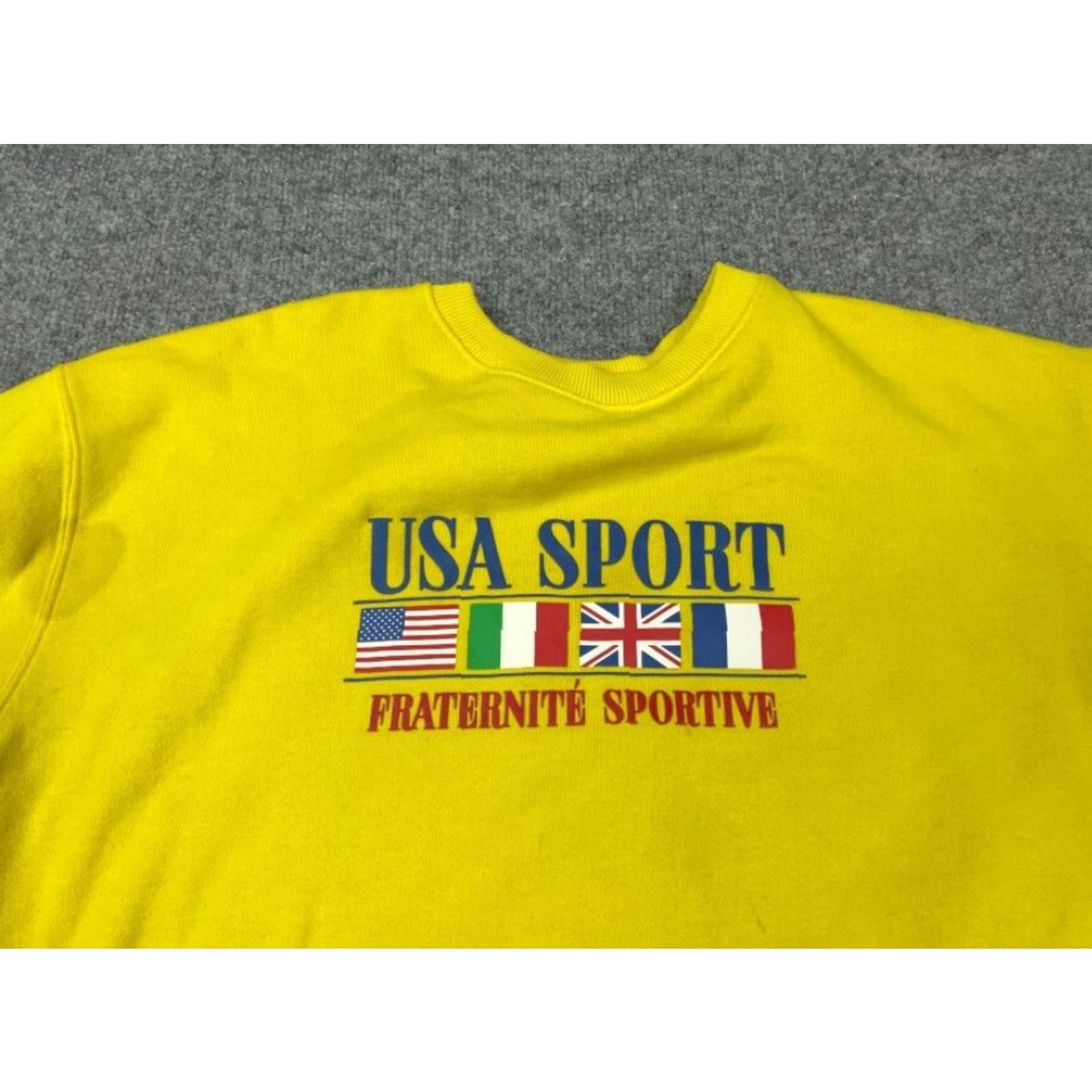 Forever 21 FOREVER 21 Sweatshirt Pullover Adult Large Yellow Distressed USA Sport Print Graphic 90s Retro Crew Neck Men Size US L / EU 52-54 / 3 - 7 Thumbnail