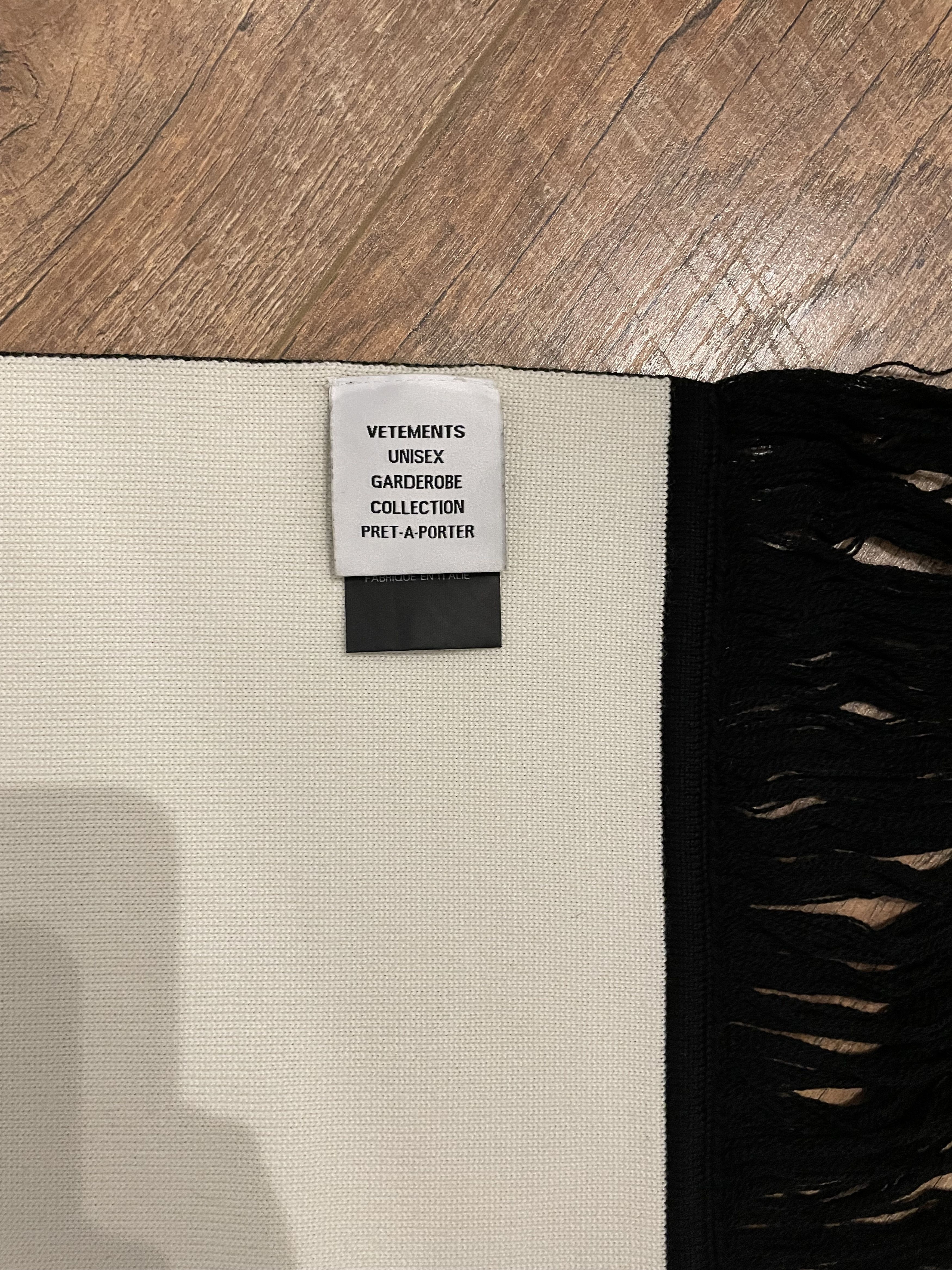 Vetements VETEMENTS logo-print fringed scarf "Black/White" Size ONE SIZE - 5 Thumbnail