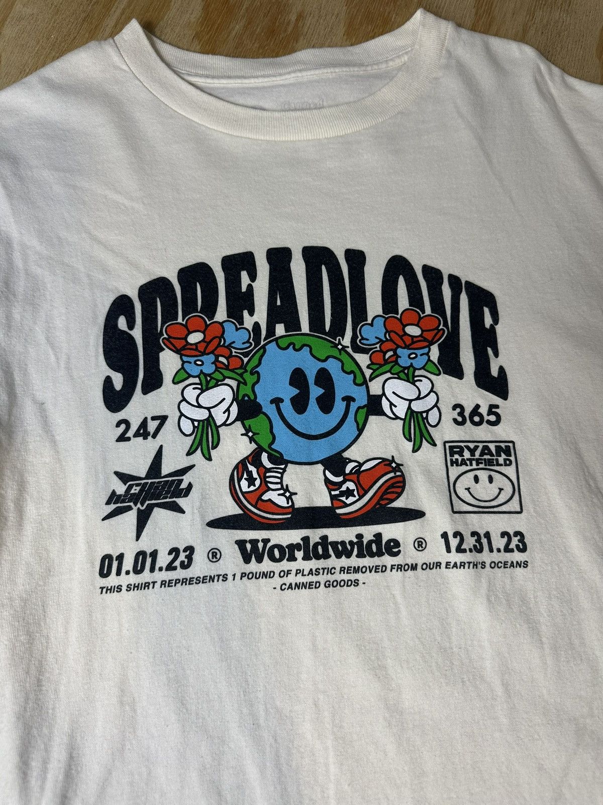 Earth\Studies × Vintage Spread Love Earth Day Graphic TeeCanned Goods Collab Tee Size US L / EU 52-54 / 3 - 2 Thumbnail