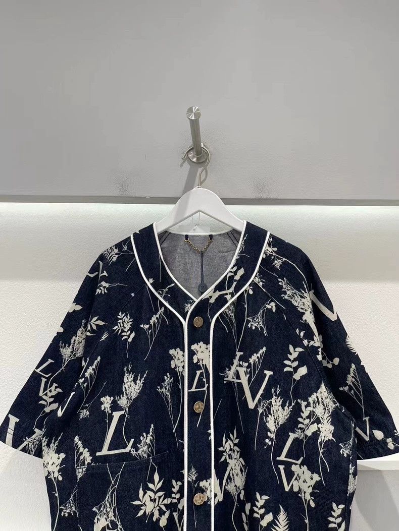 Louis Vuitton Louis Vuitton Wheat-ear Jean short-sleeve baseball shirt 25 Size US M / EU 48-50 / 2 - 3 Thumbnail