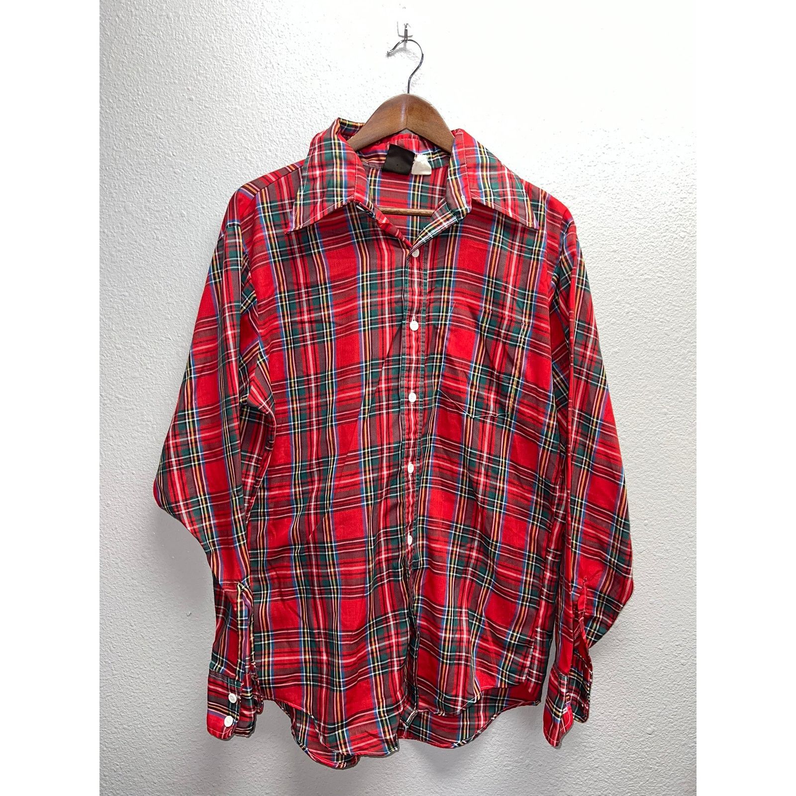 Vintage Vintage Manchester Shirt Company Button Up Shirt Red 60s L Size US L / EU 52-54 / 3 - 1 Thumbnail