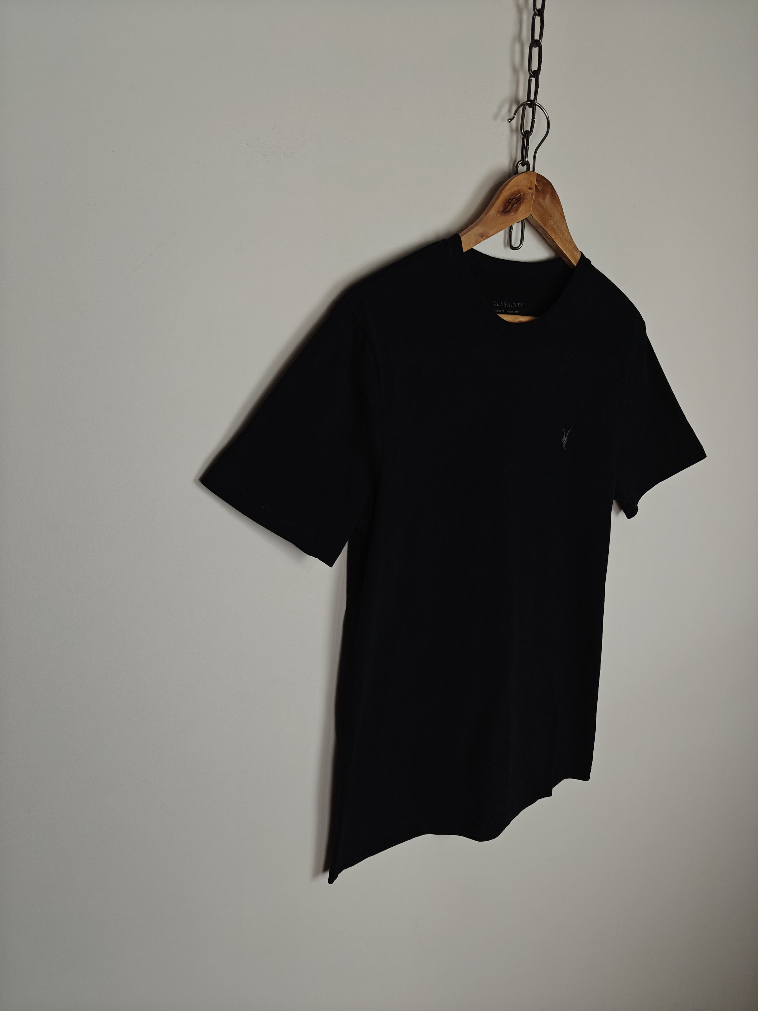 Allsaints Allsaints Basic T-Shirt Small Logo Tee Black size M Size US M / EU 48-50 / 2 - 5 Thumbnail