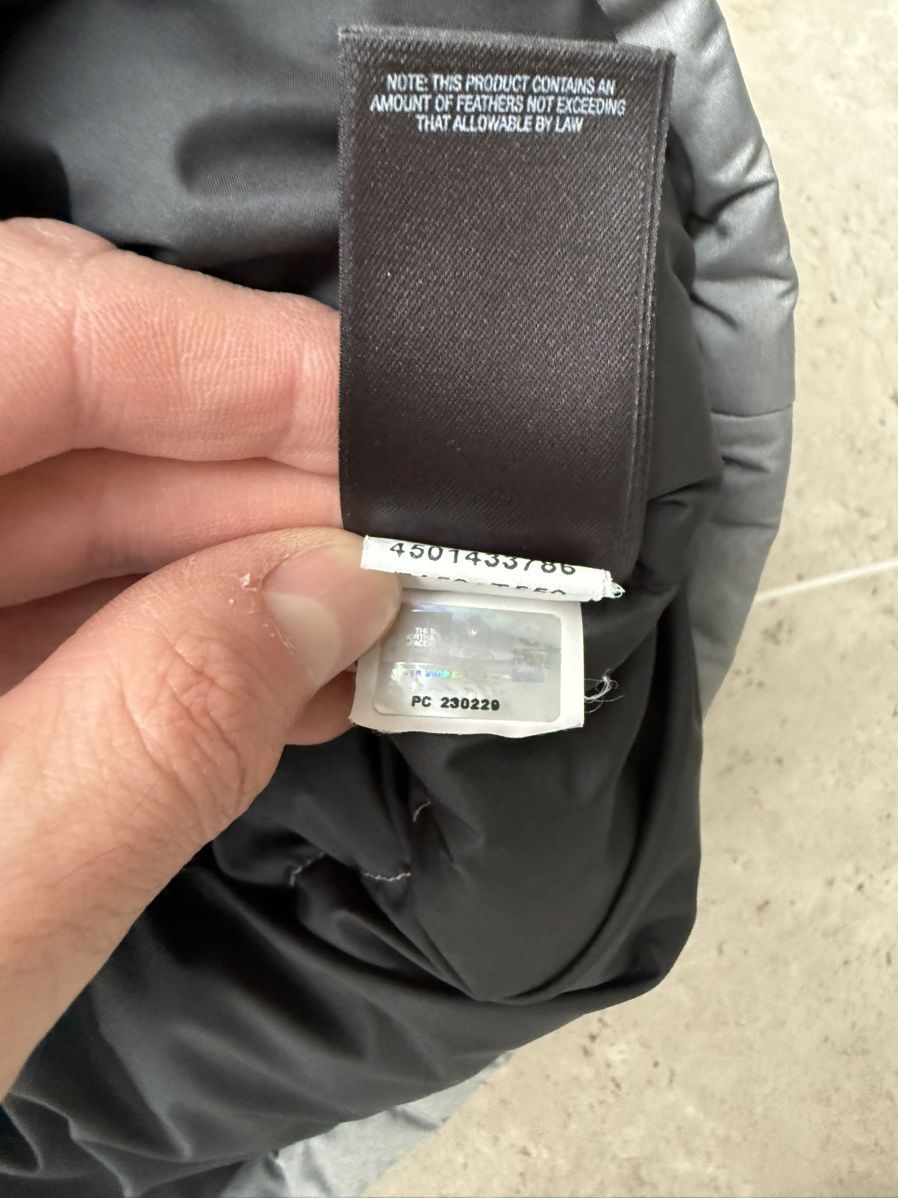 The North Face THE NORTH FACE Vest Down Nuptse Puffer 700 Black Men’s Size US M / EU 48-50 / 2 - 6 Thumbnail