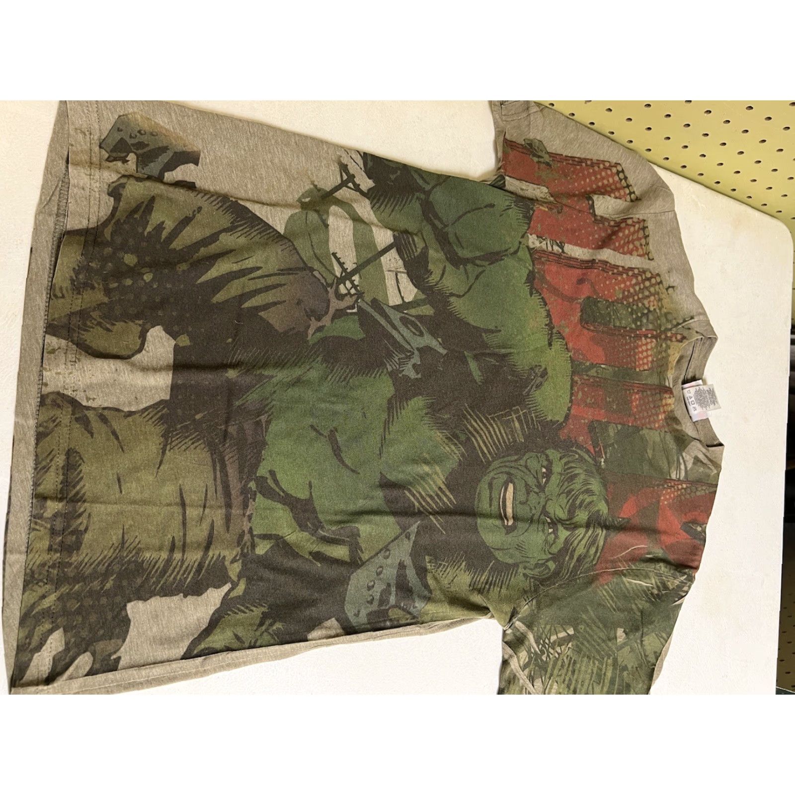 Vintage VINTAGE Marvel Comics Hulk AOP T-Shirt Size S Men's Green 2009 Comics Size US S / EU 44-46 / 1 - 5 Thumbnail