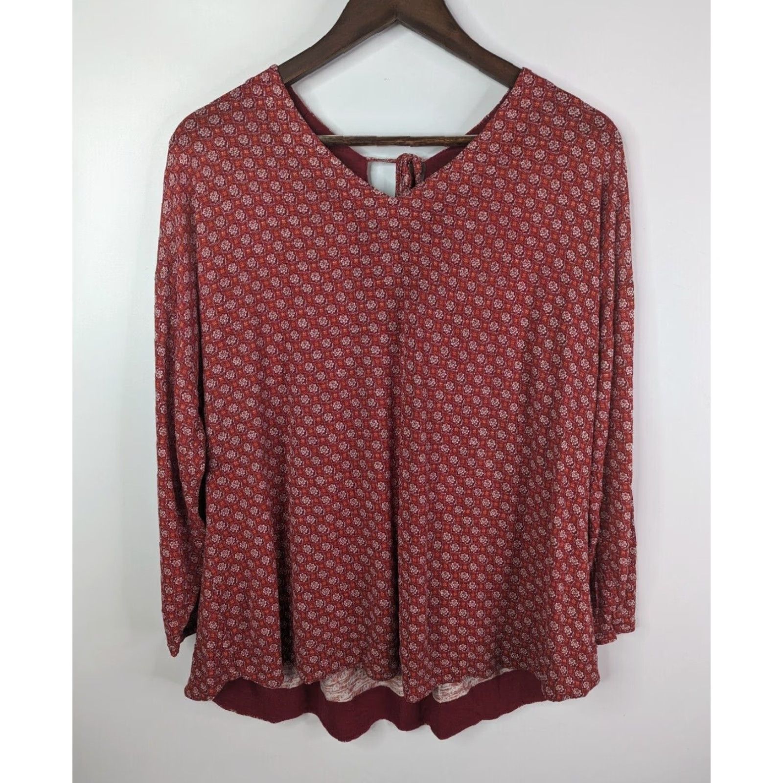 Lucky Brand Lucky Brand Womens Top Shirt Plus Size 2X Red Geometric Boho V-neck Viscose Blouse Size XXL / US 16-18 / IT 52-54 - 2 Thumbnail