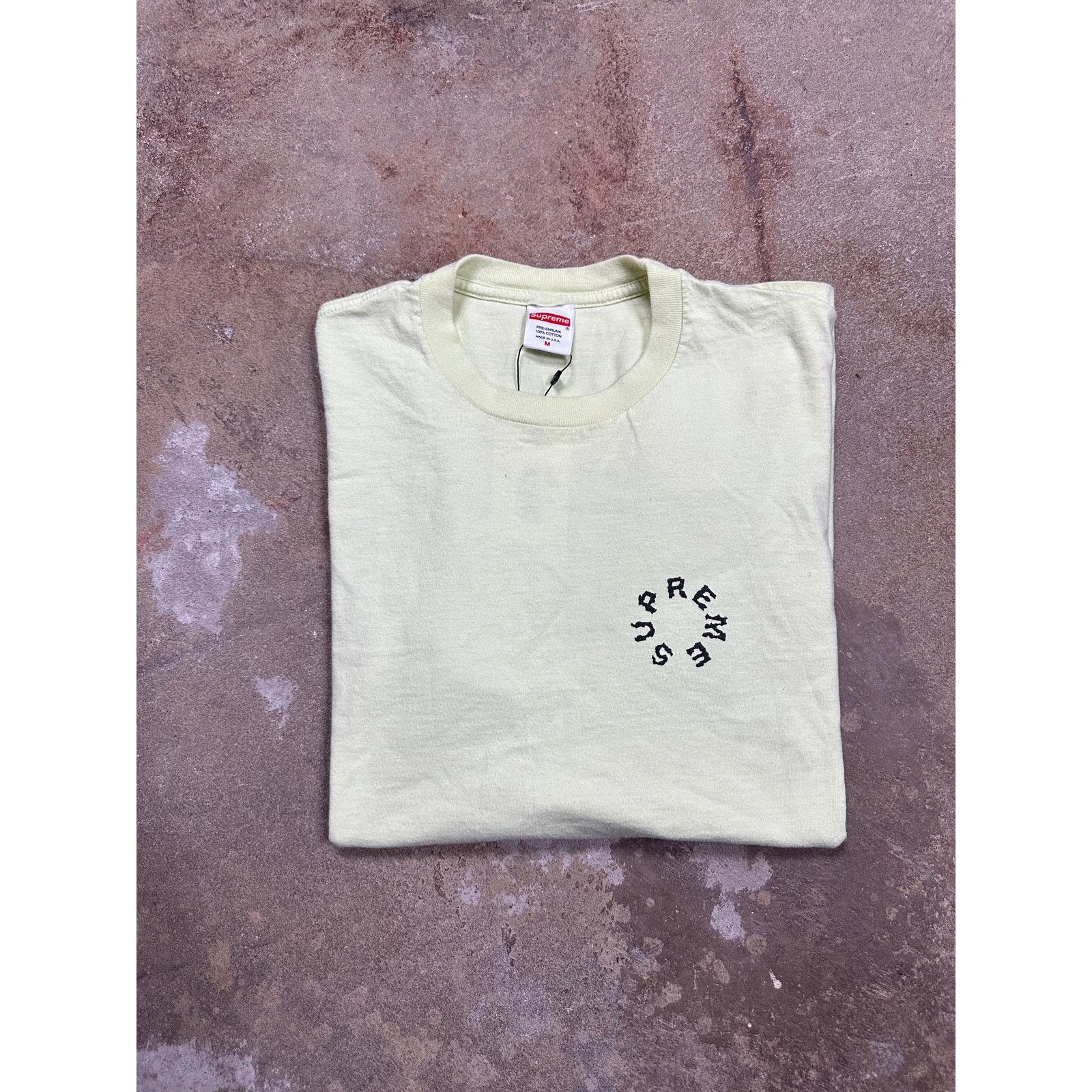 Supreme Supreme Neon Tee Green Medium Used Size US M / EU 48-50 / 2 - 2 Thumbnail