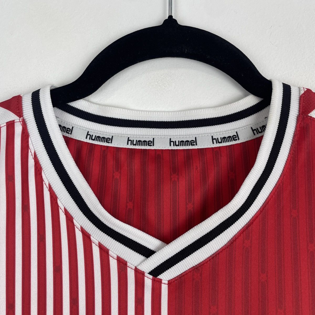 Hummel Southampton Home Men’s Jersey Shirt 2023/2024 size S-M Size US S / EU 44-46 / 1 - 5 Thumbnail