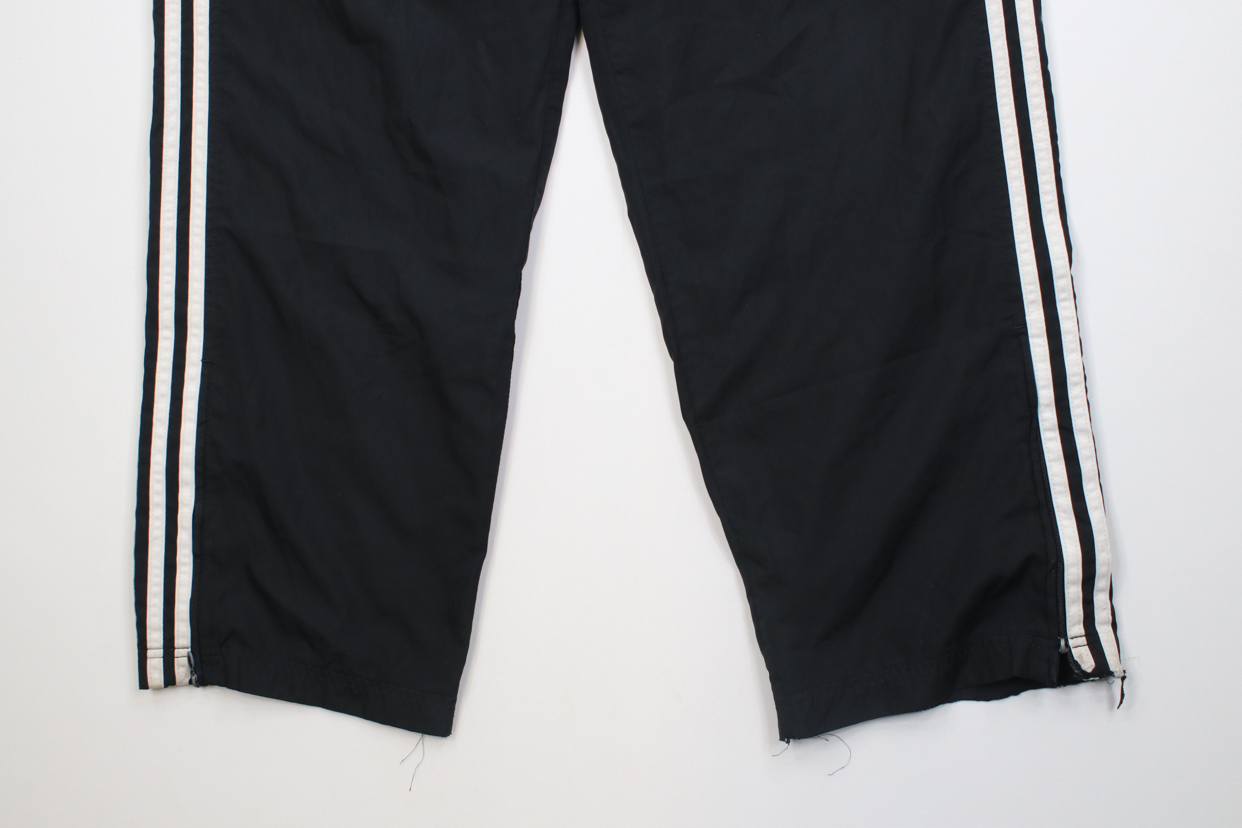 Adidas Vintage Y2K 2005 Adidas Wide Leg Windbreaker Pants Black Size US 36 / EU 52 - 4 Thumbnail