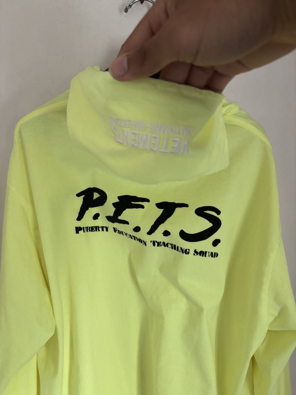 Vetements Vetements SS18 PETS Hoodie Size US S / EU 44-46 / 1 - 1 Thumbnail