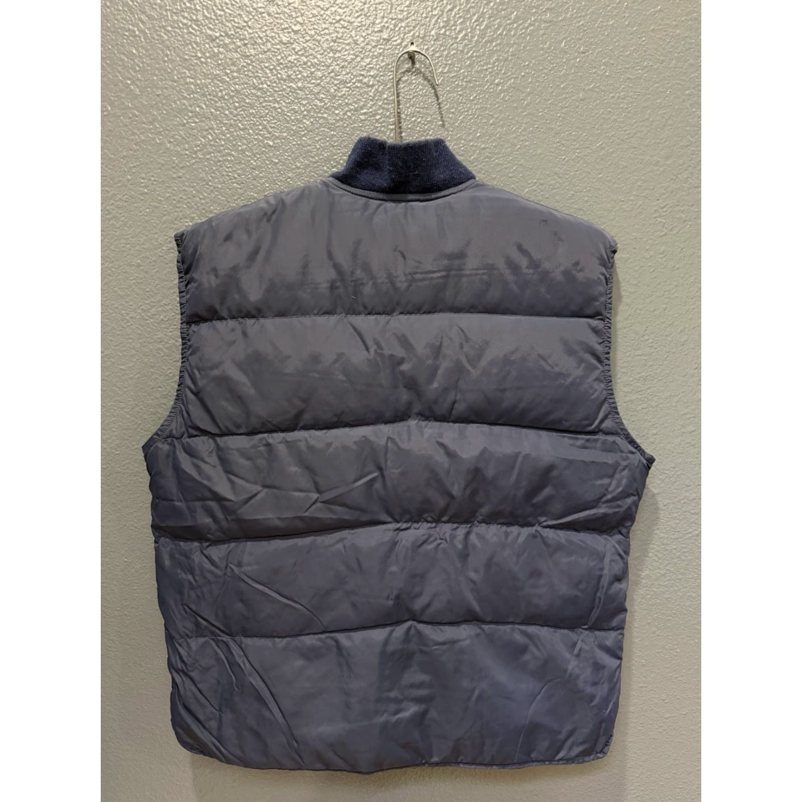Eddie Bauer VINTAGE Eddie Bauer Vest Navy Down Quilted Zip USA Medium M Shirt/ Vest Mens USA Quilted 80s Bl ue Size US M / EU 48-50 / 2 - 4 Thumbnail