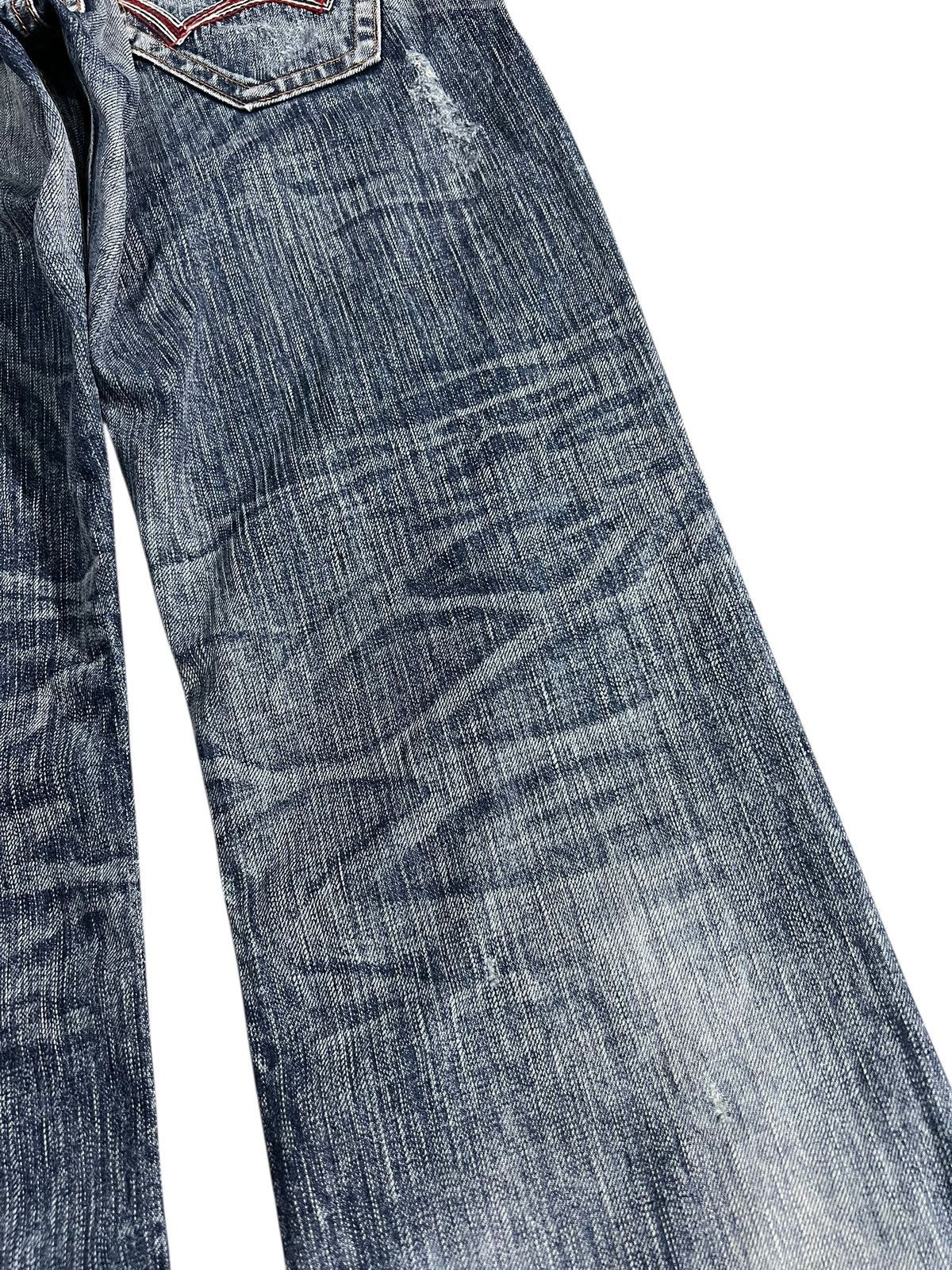 Edwin Flare Jean Edwin 503 Blue Trip Faded Distress Japan Style Size US 29 - 13 Thumbnail
