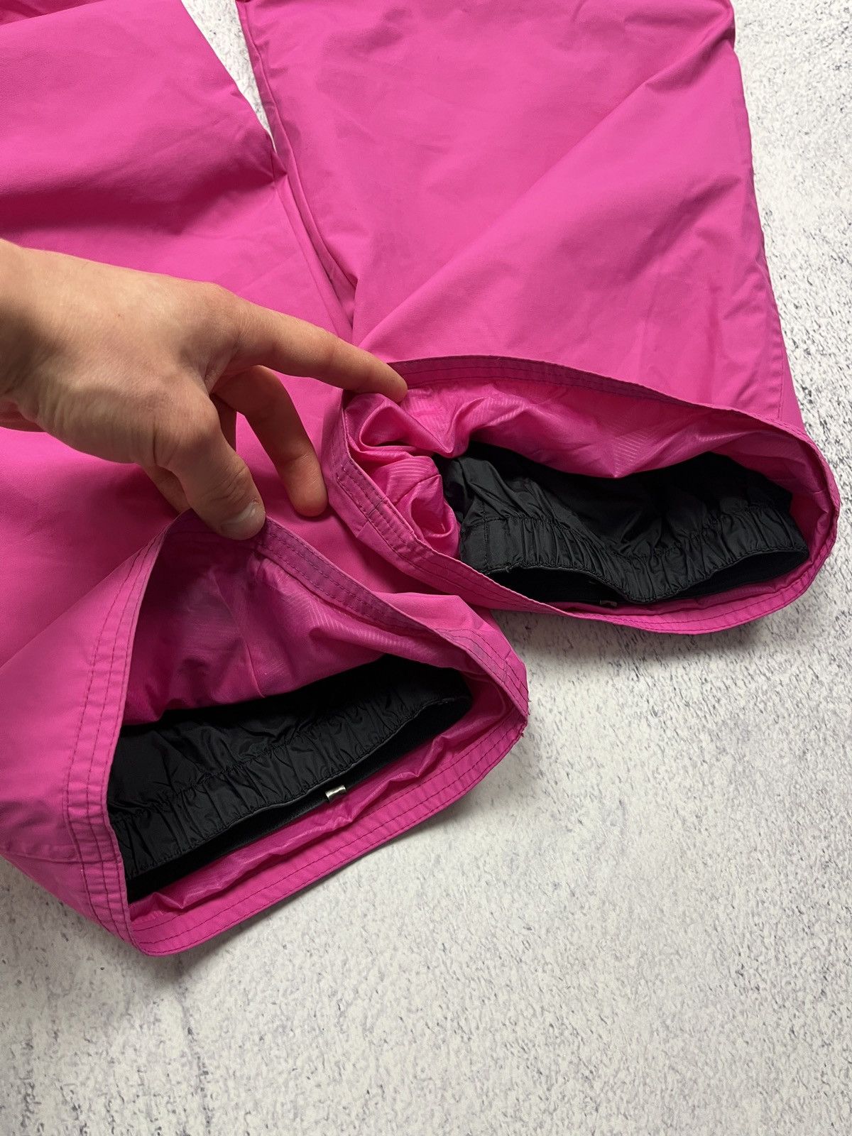 Nike Vintage Nike ACG Ski Snowboard Pants Y2K Pink Gorpcore Hype Size 30" / US 8 / IT 44 - 15 Thumbnail