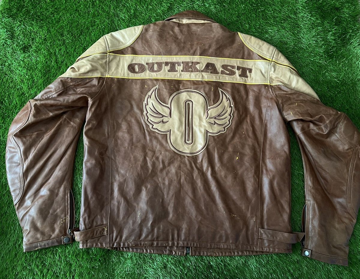 Outkast Vintage Outkast - 100% Leather Bomber Jacket Y2K Embroidery Size US L / EU 52-54 / 3 - 1 Thumbnail