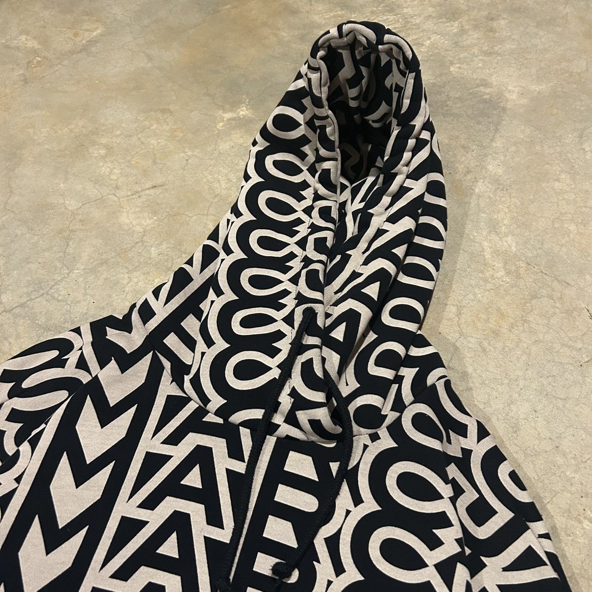Marc Jacobs Marc Jacobs Monogram Print Oversized Hooded Sweatshirt Size US M / EU 48-50 / 2 - 5 Thumbnail