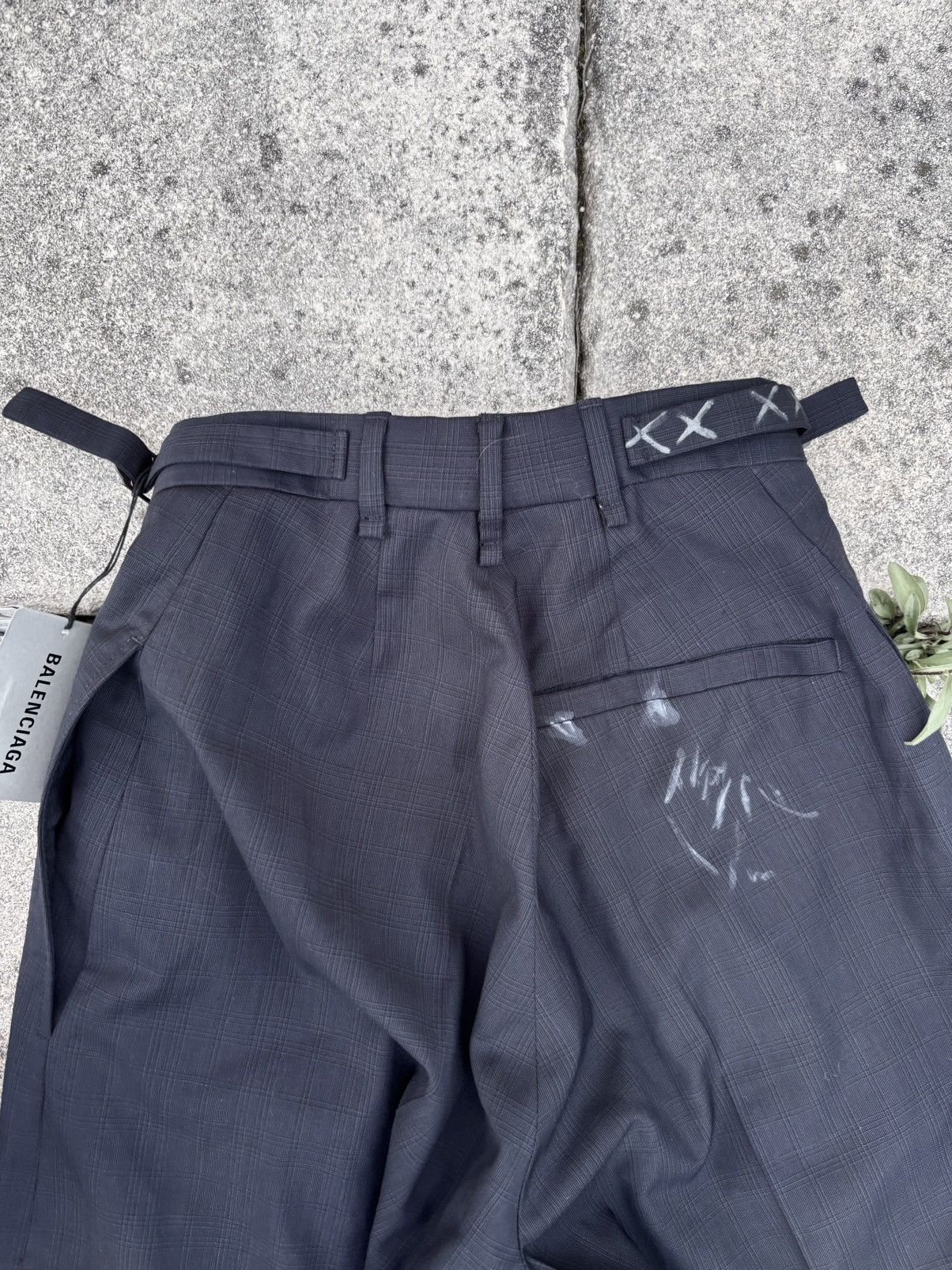 Balenciaga SS23 tailored graffiti skater pants Size US 26 / EU 42 - 8 Thumbnail