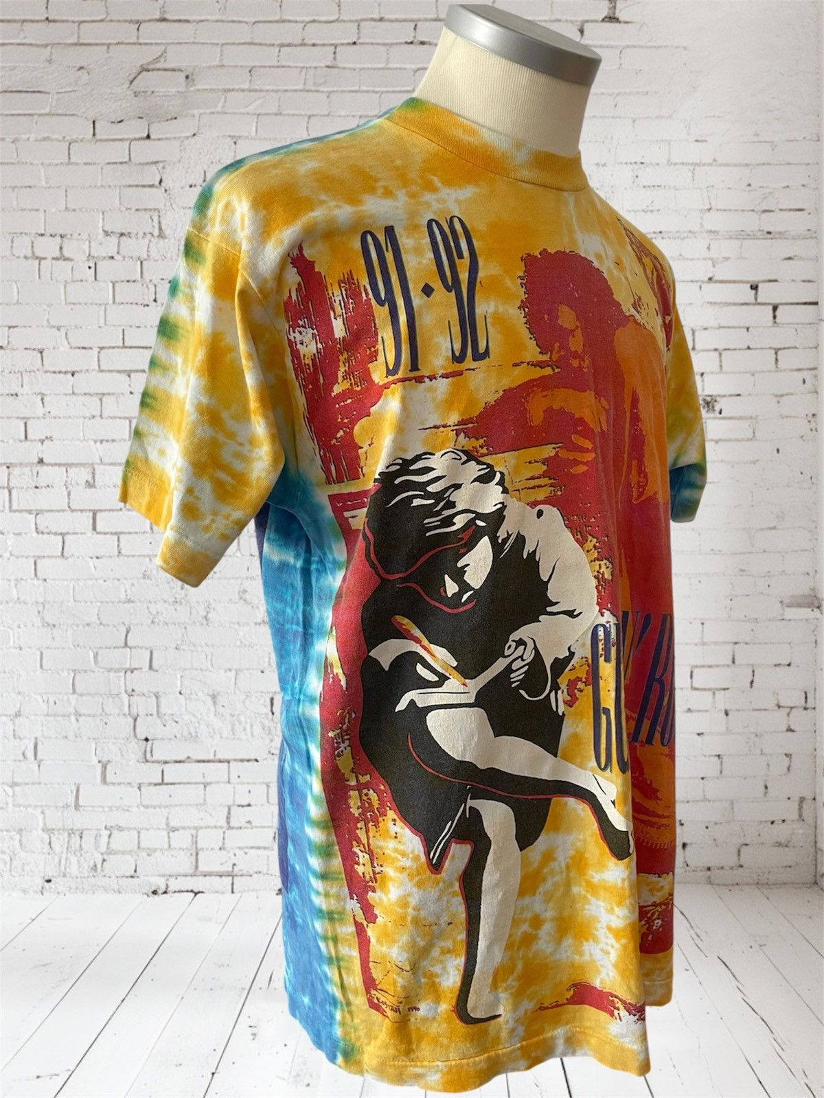 Fruit Of The Loom Vintage Guns N' Roses T-Shirt, Illusion Tour 91-92, FOTL Size US XL / EU 56 / 4 - 4 Thumbnail