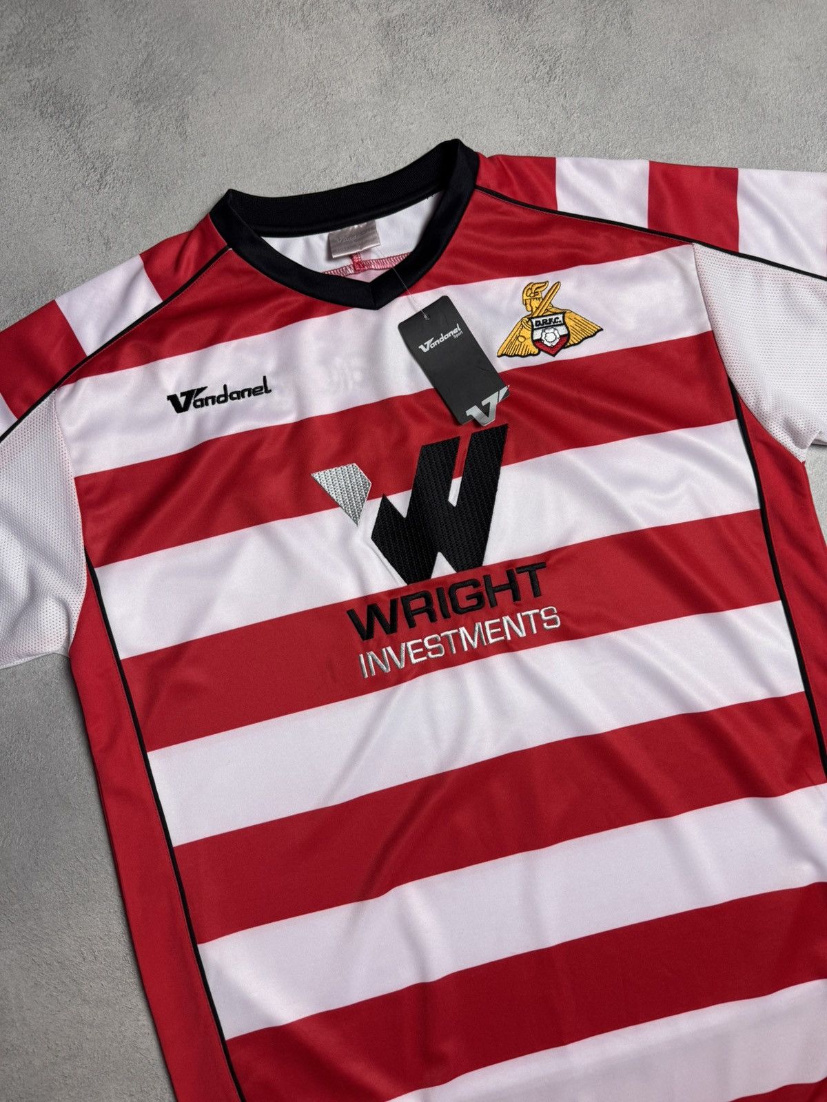 Vintage Doncaster Rovers 2008 2009 Home Shirt Soccer Jersey Vandanel Size US L / EU 52-54 / 3 - 3 Thumbnail