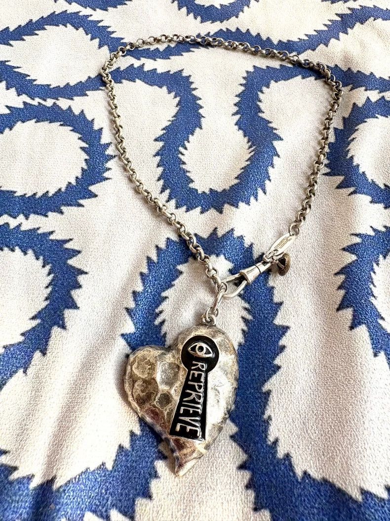 Vivienne Westwood Vivienne Westwood REPRIEVE Vintage Heart Necklace Size ONE SIZE - 1 Thumbnail