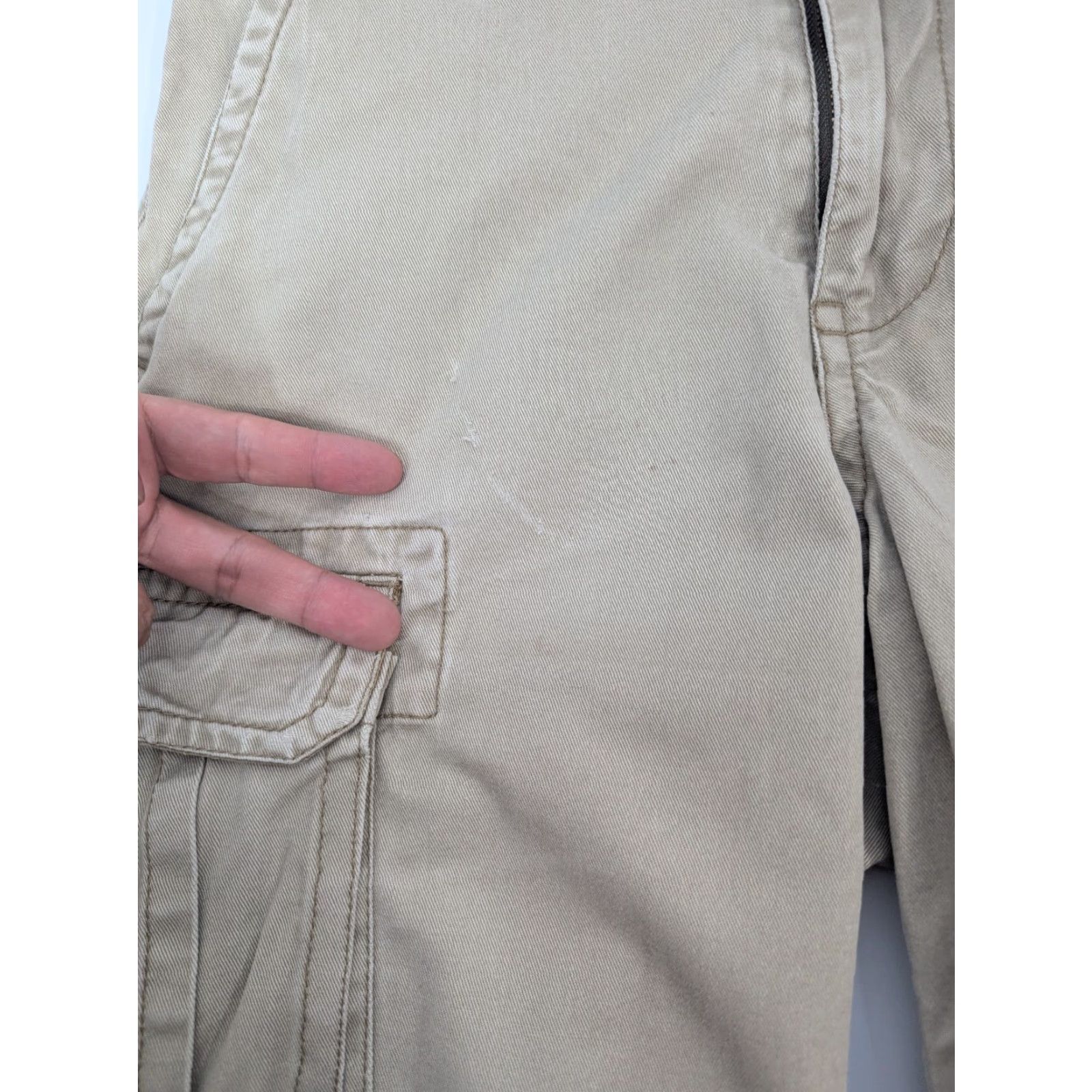 Vintage VINTAGE Aéropostale Cargo Shorts Men’s 27 Khaki Tan Y2K Drawstring Paratrooper A87 Cargo Pant Shorts Beige Cotton Canvas Pocket Zipper Button Logo Men Size US 27 - 2 Thumbnail