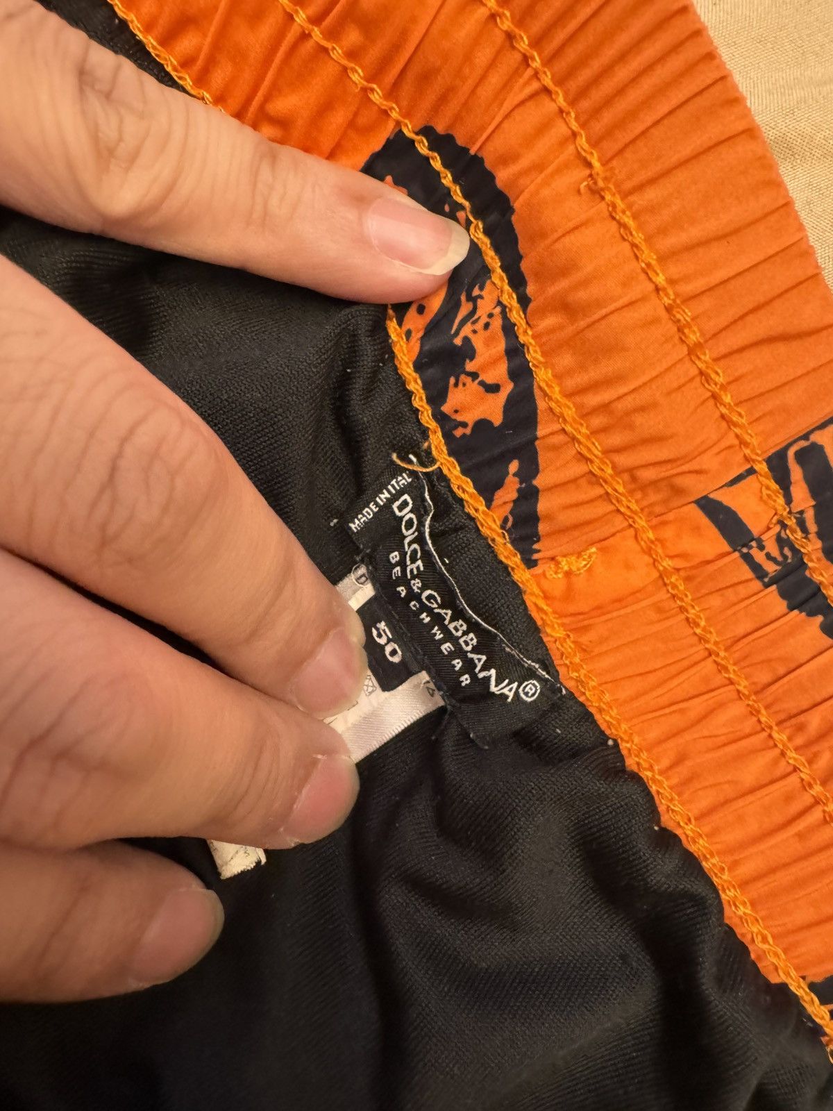Dolce & Gabbana Dolce Gabbana orange heart beach shorts Size US 40 / EU 56 - 3 Thumbnail