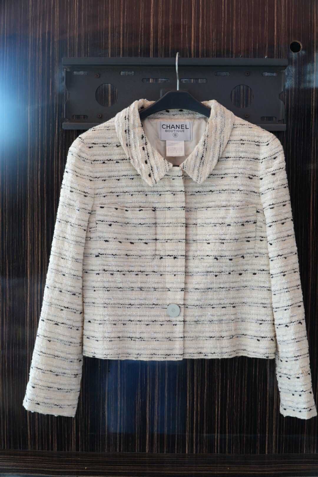 Chanel Chanel Boutique Single Breasted Boucle Tweed Jacket Size M / US 6-8 / IT 42-44 - 1 Thumbnail