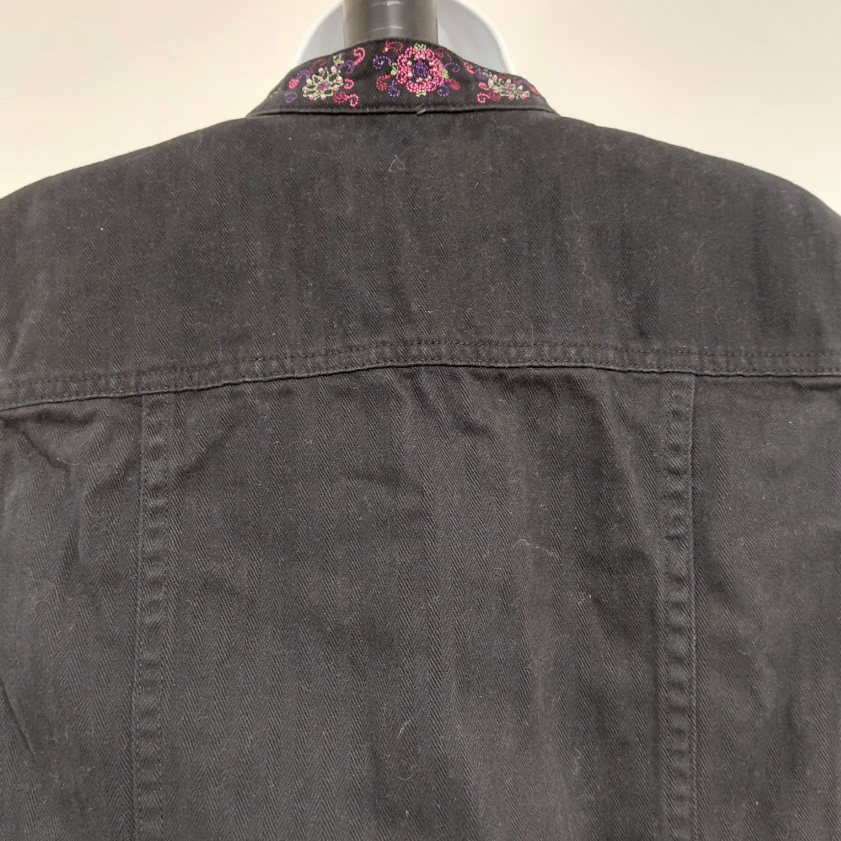 Vintage C.J. Banks Jean Vest Womens Size 1X Black Denim Embroidered Beaded Floral Design Shirt Vest Women Plus Size 1X Floral Size 40" / US 18 - 7 Thumbnail