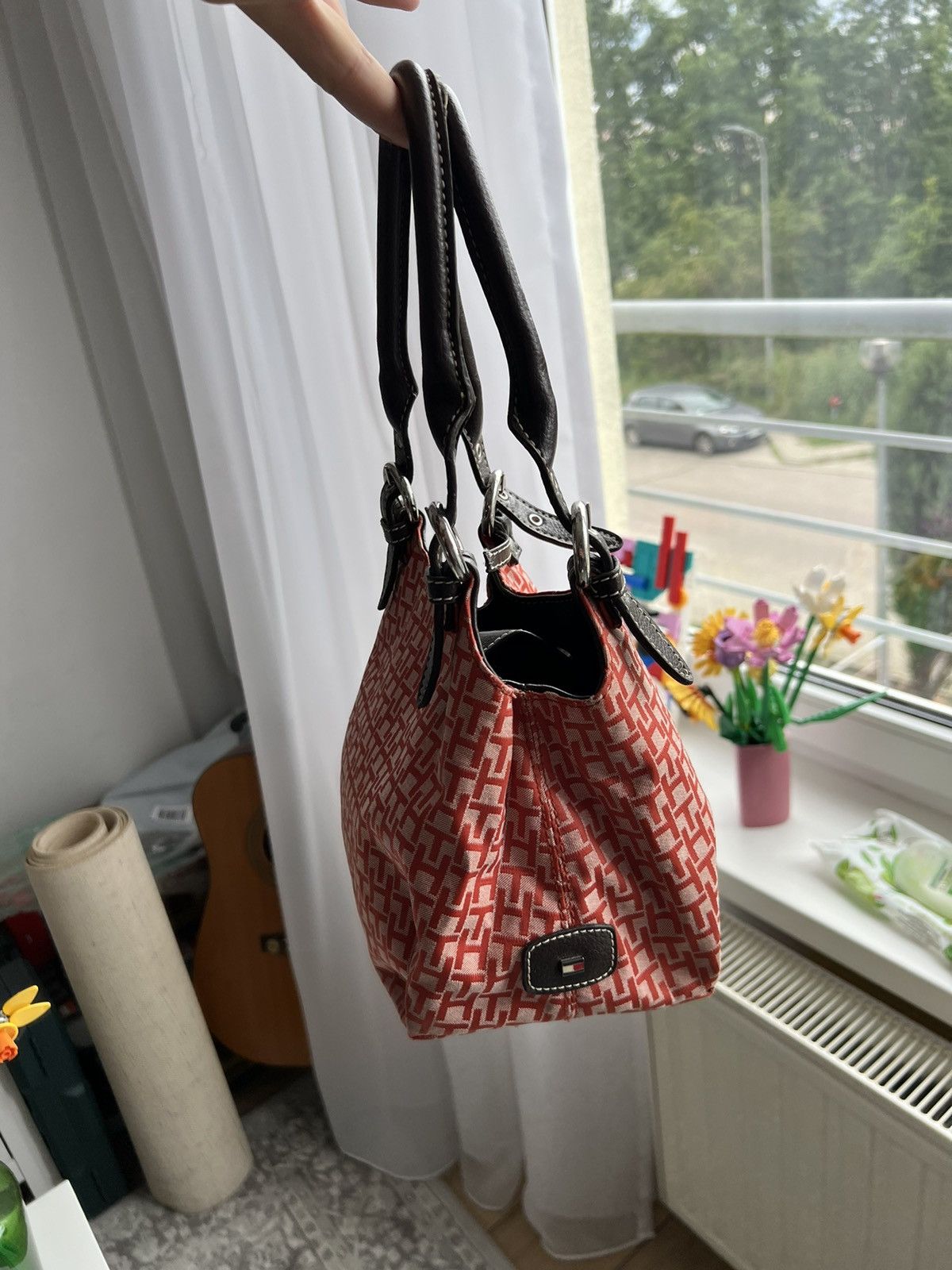 Tommy Hilfiger × Vintage Vintage Y2K Tommy Hilfiger monogram handbag 90s designer Size ONE SIZE - 3 Thumbnail