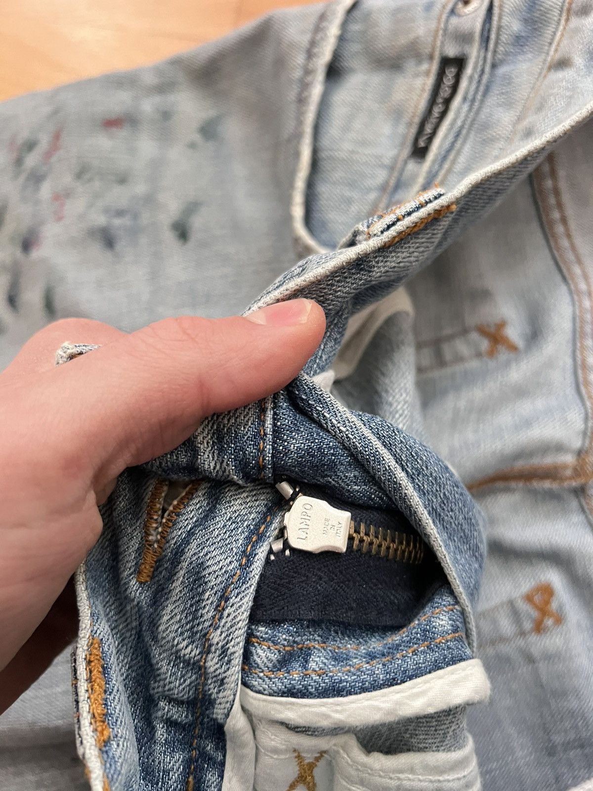 Dolce & Gabbana Dolce & Gabbana painted jeans from 2004 Size US 31 - 6 Thumbnail