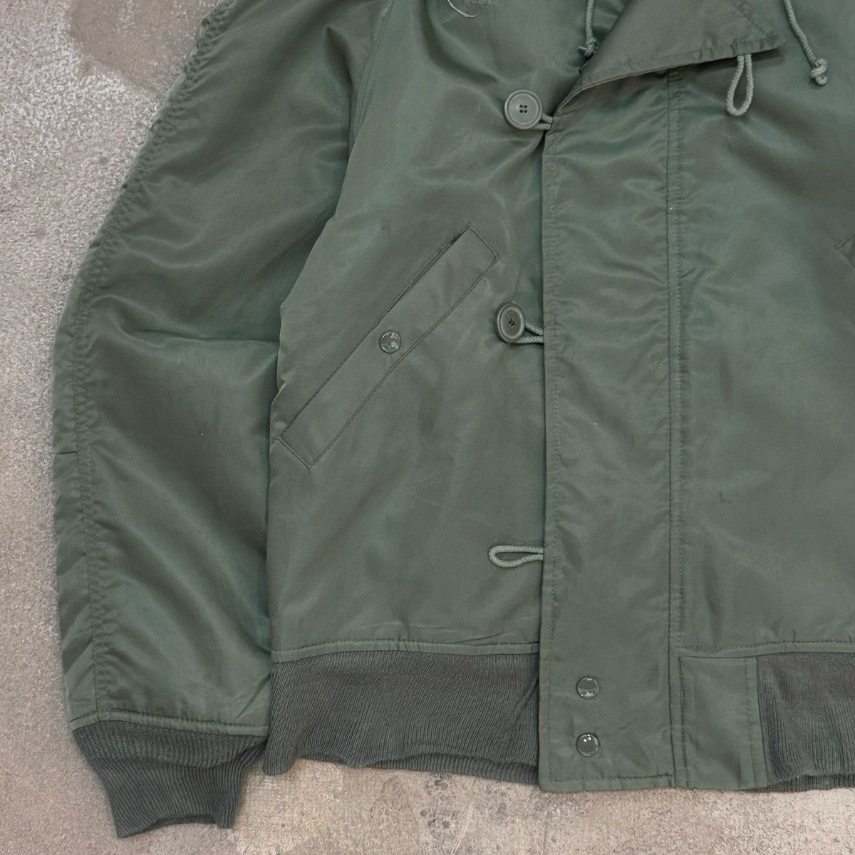 Vintage Vintage 80sN-2B Air Force flight jacket Size US L / EU 52-54 / 3 - 5 Thumbnail