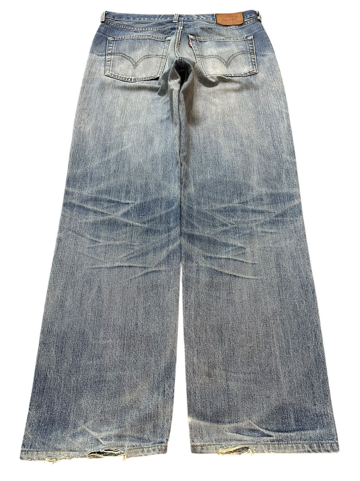 Levi's Vintage 90s Levis 502 Blue Faded Wash Distress Baggy Jeans Size US 33 - 2 Thumbnail