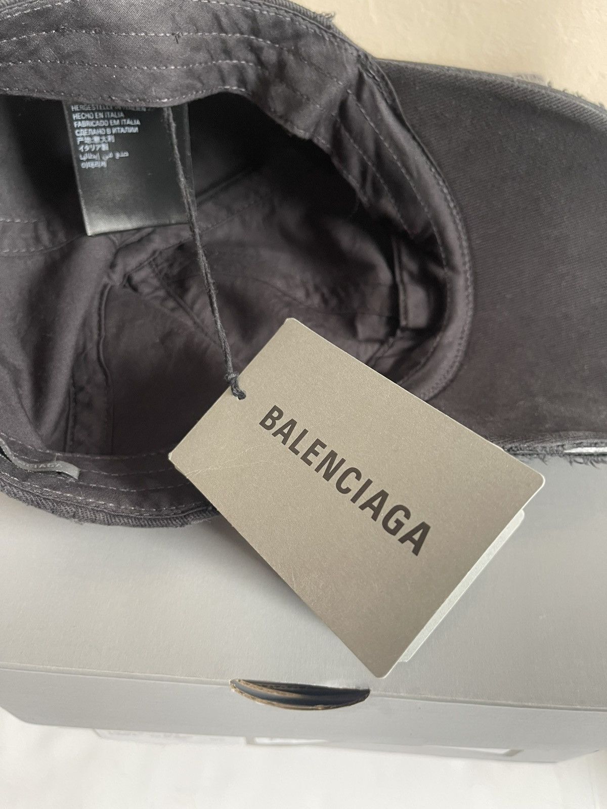 Balenciaga Balenciaga Hat Logo Visor Size M Size ONE SIZE - 8 Thumbnail