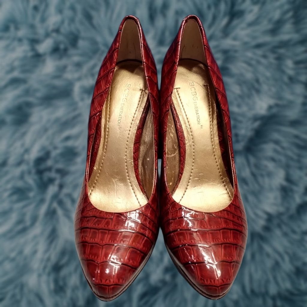 Vintage BCBG Generation Womens Pumps Size 7.5B Red Snakeskin Comfort Stiletto Heel Shoes Size US 8 / IT 38 - 1 Thumbnail