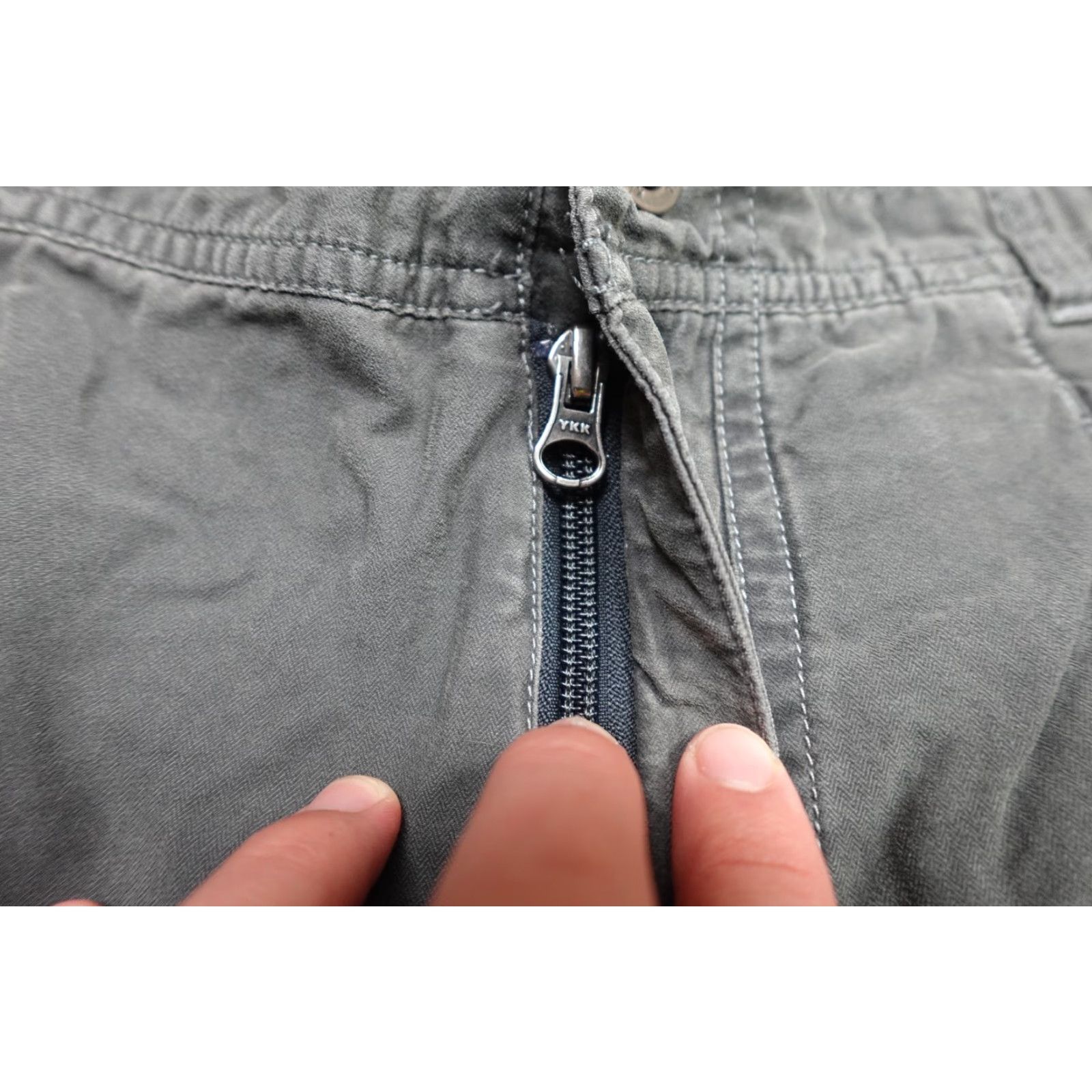 Vintage Kuhl Cargo Shorts Mens 34 Gray Outdoor Hiking Nylon Blend Zip Pocket Utility Cargo Pocket Zipper Front Fly YKK Regular Rise High Size US 34 / EU 50 - 4 Thumbnail