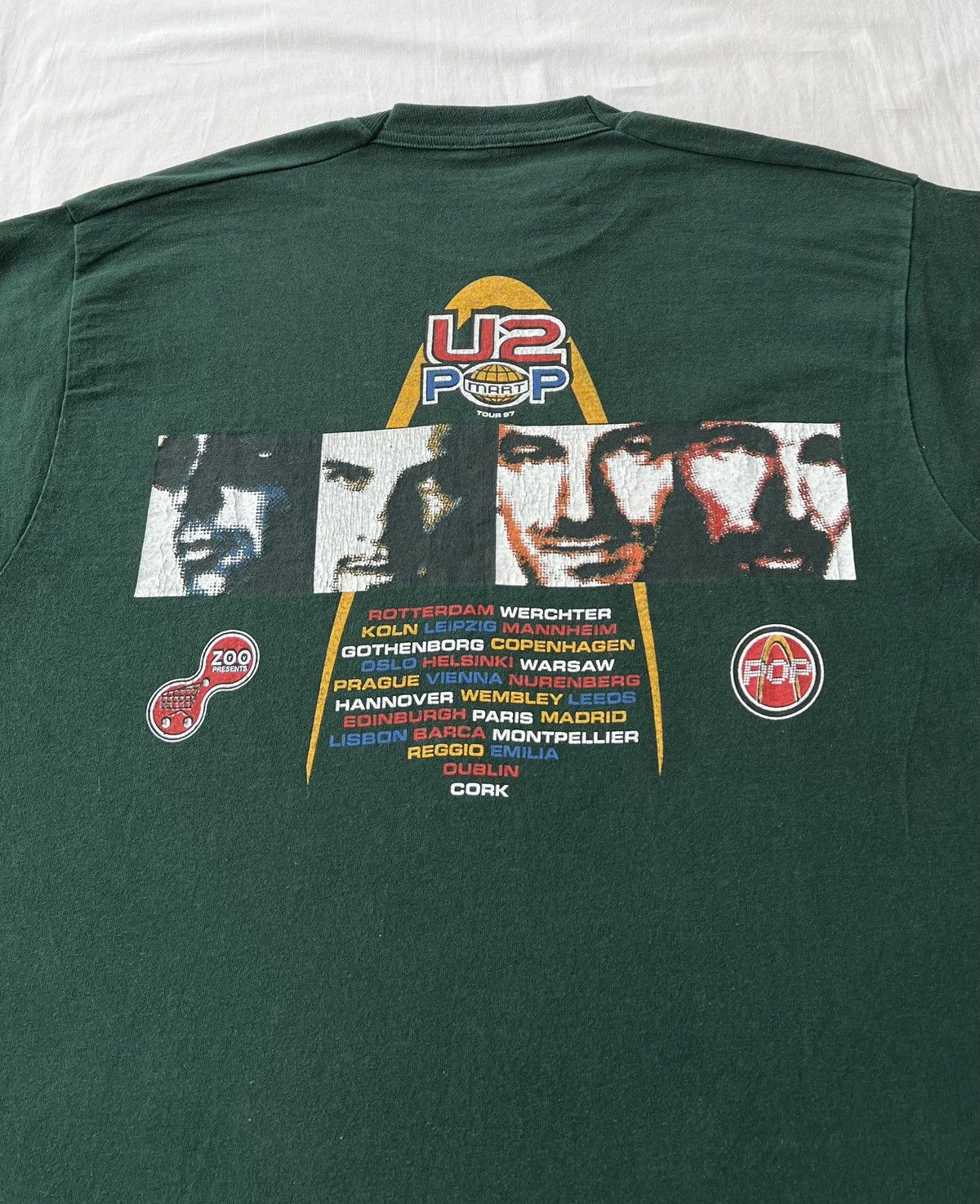 Band Tees Vintage 1997 U2 Popmart Tour Rock Band Green T-shirt Size US L / EU 52-54 / 3 - 12 Thumbnail