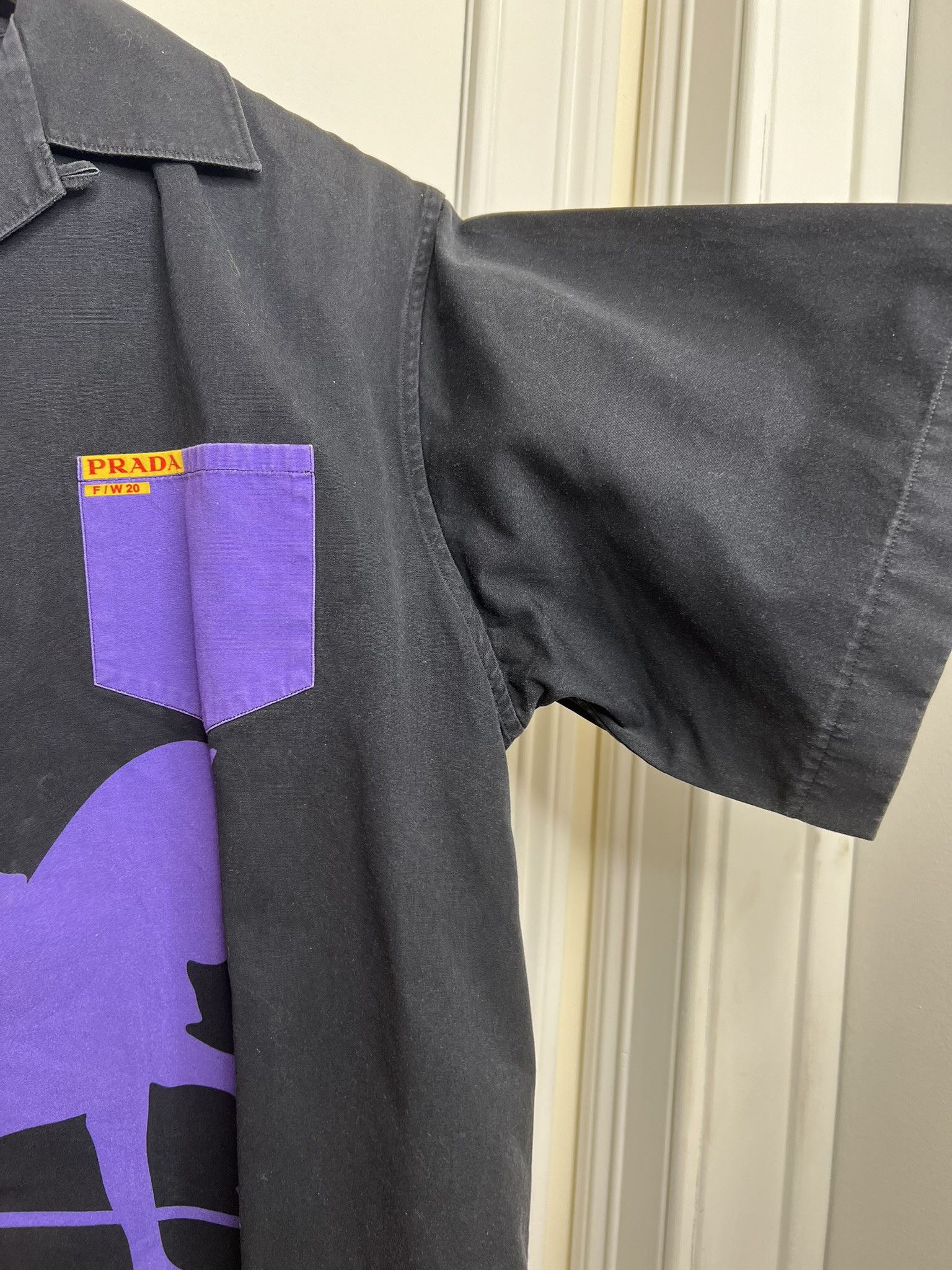 Prada Prada FW20 Double Match Horse Camp Shirt sz M Size US M / EU 48-50 / 2 - 4 Thumbnail
