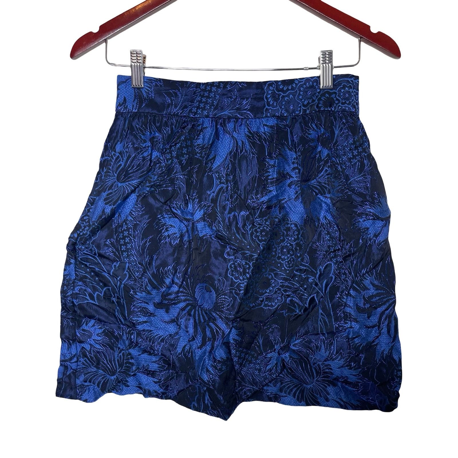 Alice + Olivia Alice + Olivia blue Jaquard mini skirt sz 2 Size 26" / US 2 / IT 38 - 1 Thumbnail