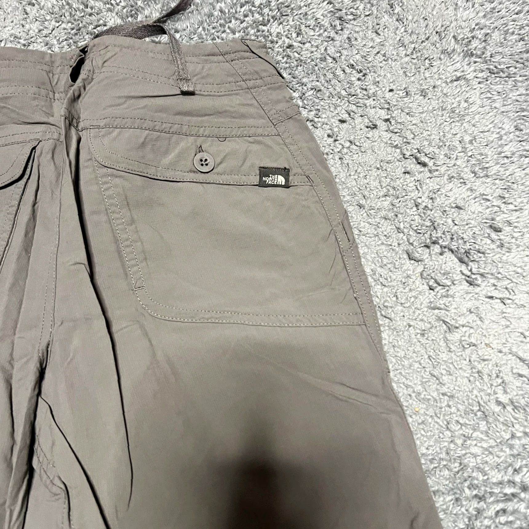The North Face The North Face Pants Womens 2 Short 28x28.5 Gray Roll Up Hiking Nylon Womens Size 26" / US 2 / IT 38 - 5 Thumbnail