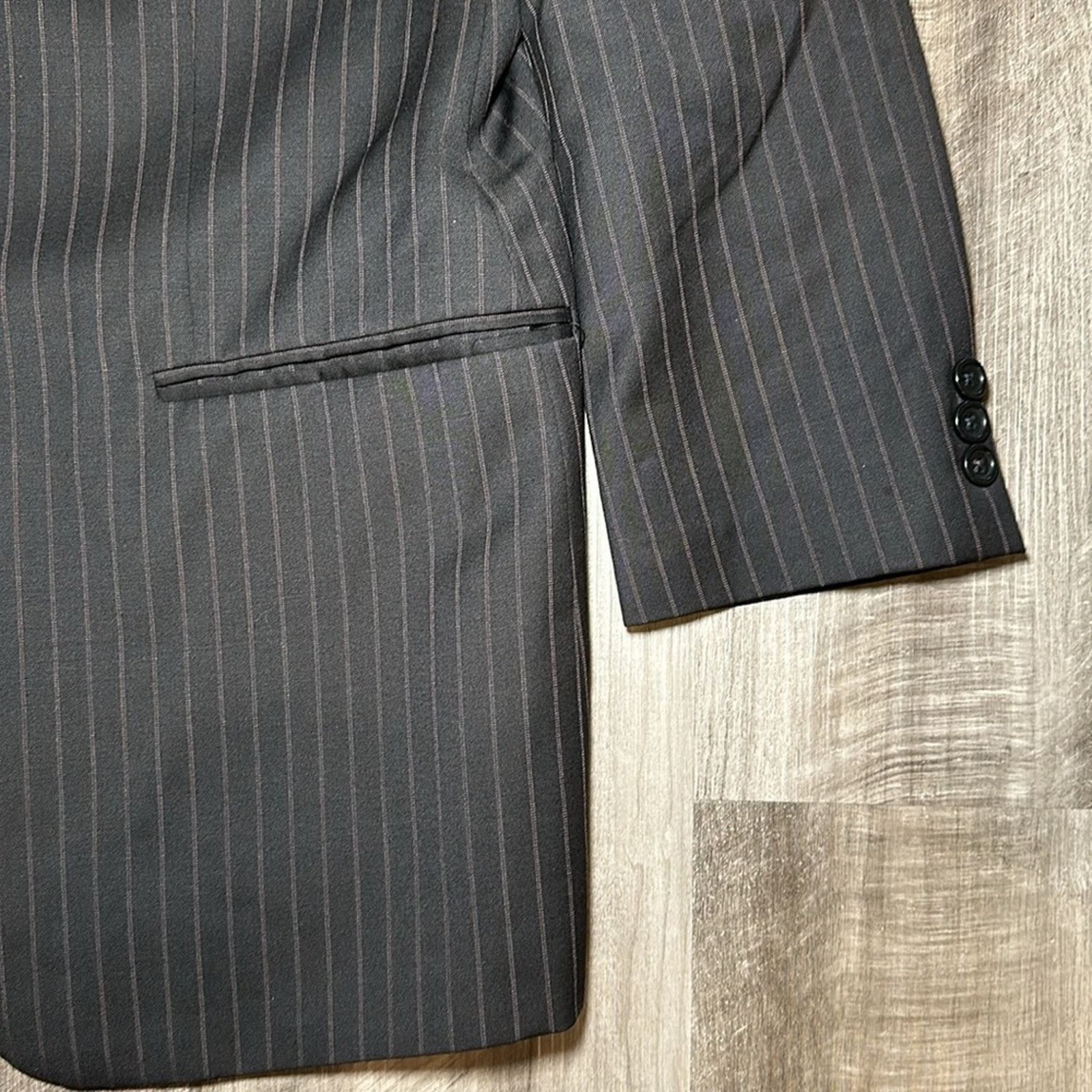 Armani Collezioni Armani Collezioni Made in Italy Pinstriped Jacket - 40S Size 40S - 4 Thumbnail