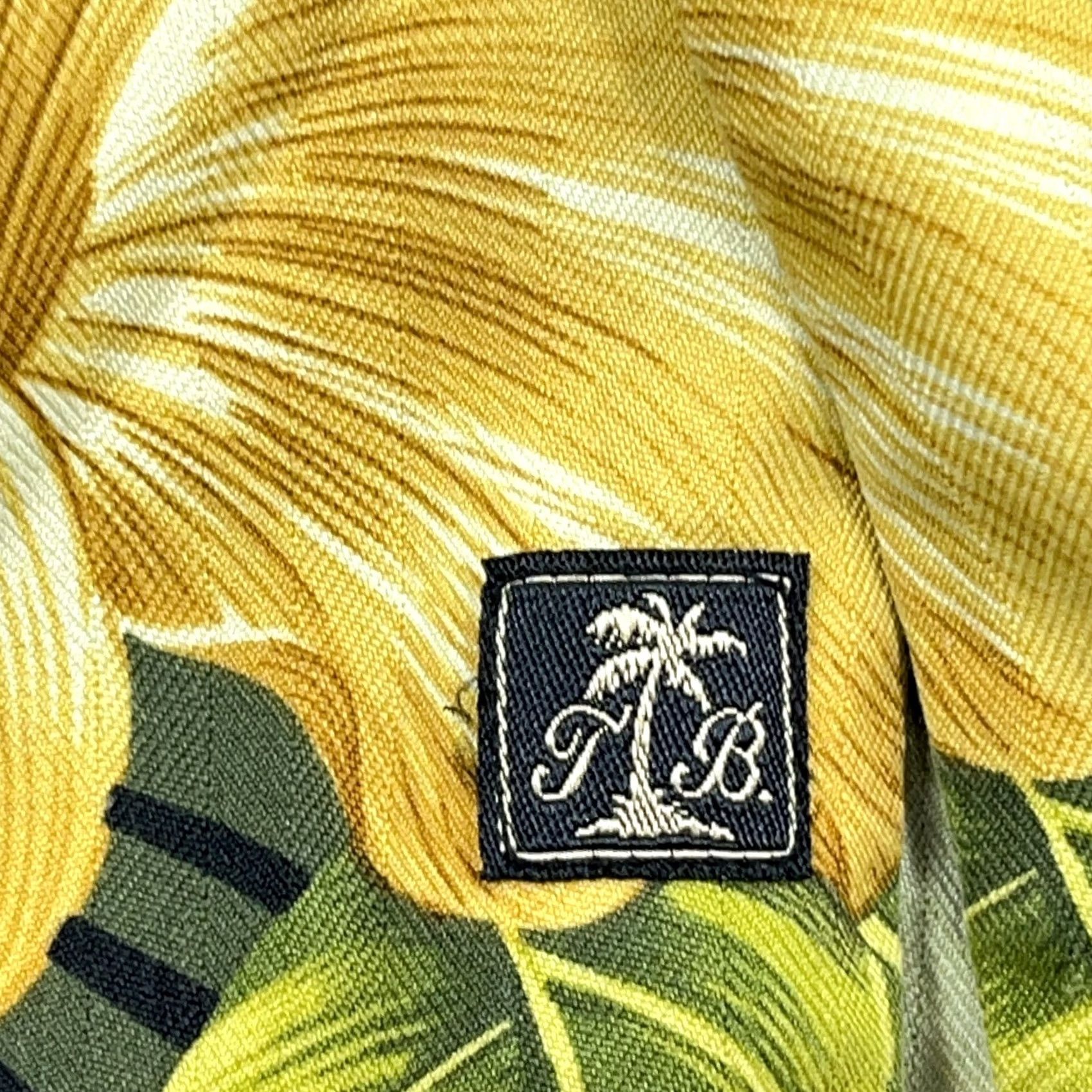 Tommy Bahama Tommy Bahama Shirt XL Green Silk Floral Button Up Camp Beach Hawaiian Men Rum Size US XL / EU 56 / 4 - 6 Thumbnail