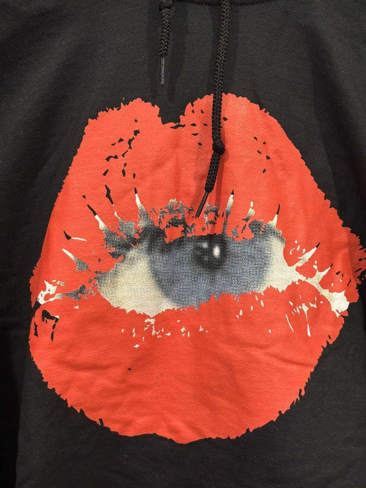 Band Tees 2022 THE KID LAROI End of the World Tour Lips Hoodie - XL Size US XL / EU 56 / 4 - 2 Thumbnail