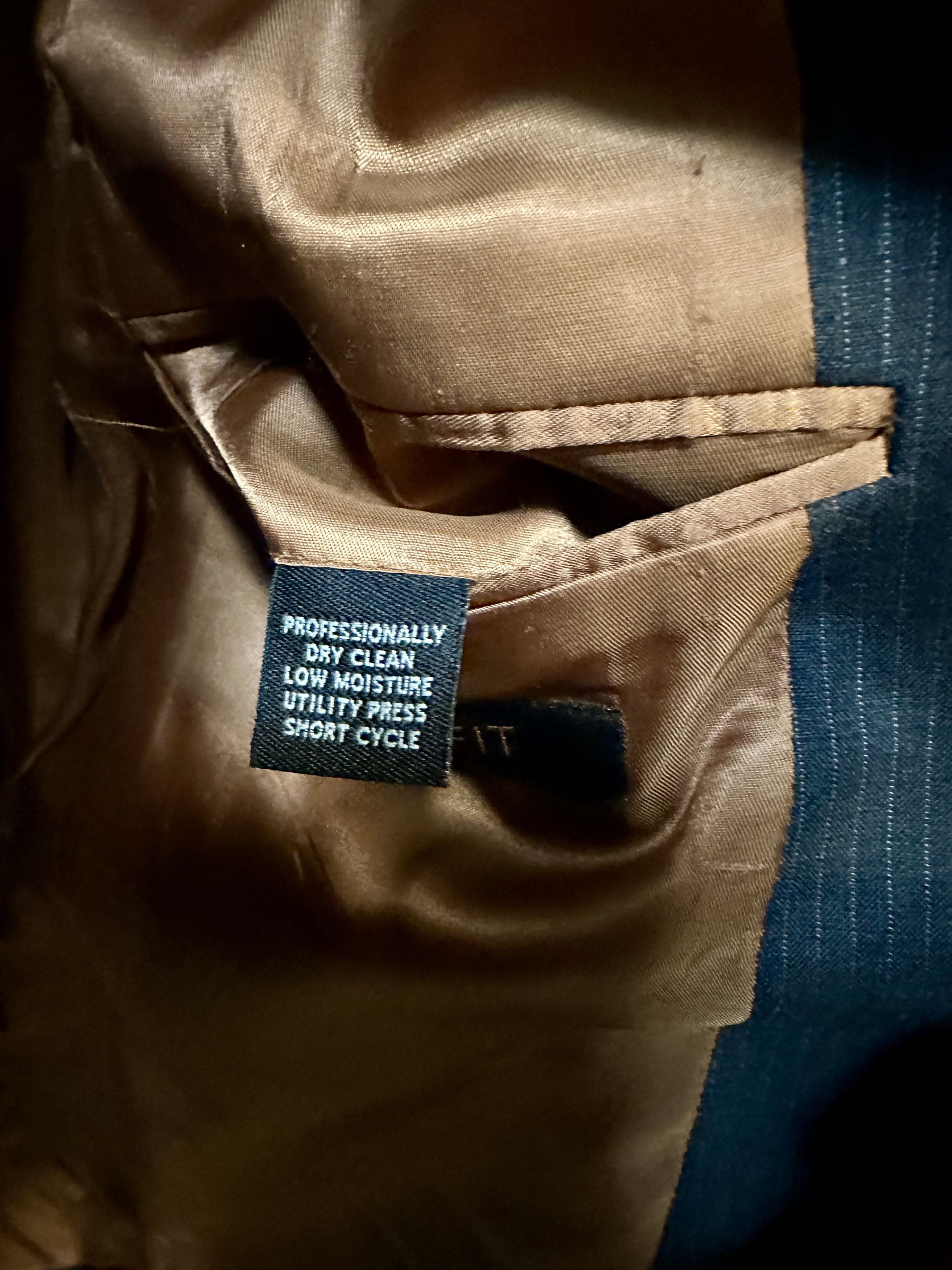 Jos. A. Bank JoS. A. Bank 100% Wool Slim 2 Piece Suit Size 40R - 5 Thumbnail