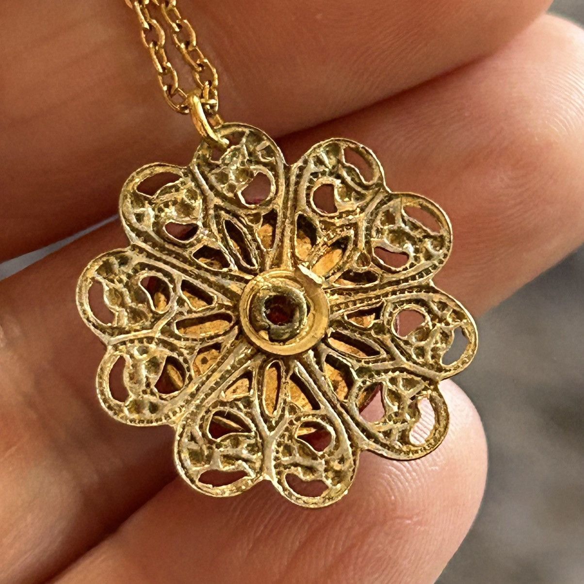 Vintage Vintage 50’s salvaged filigree pendant on chain necklace Size ONE SIZE - 6 Thumbnail