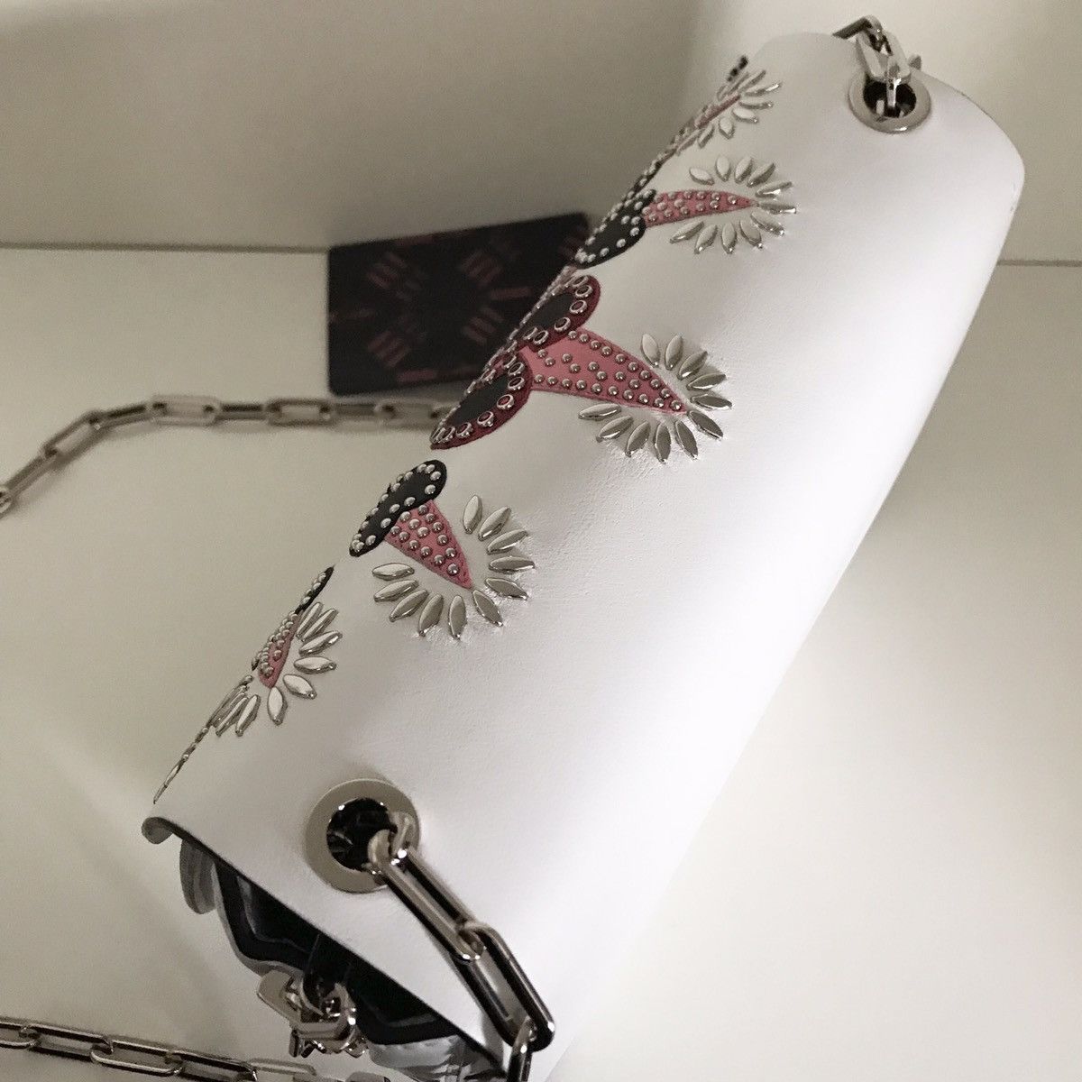 Valentino Valentino Crystal stuffed love blade white leather chain bag Size ONE SIZE - 4 Thumbnail