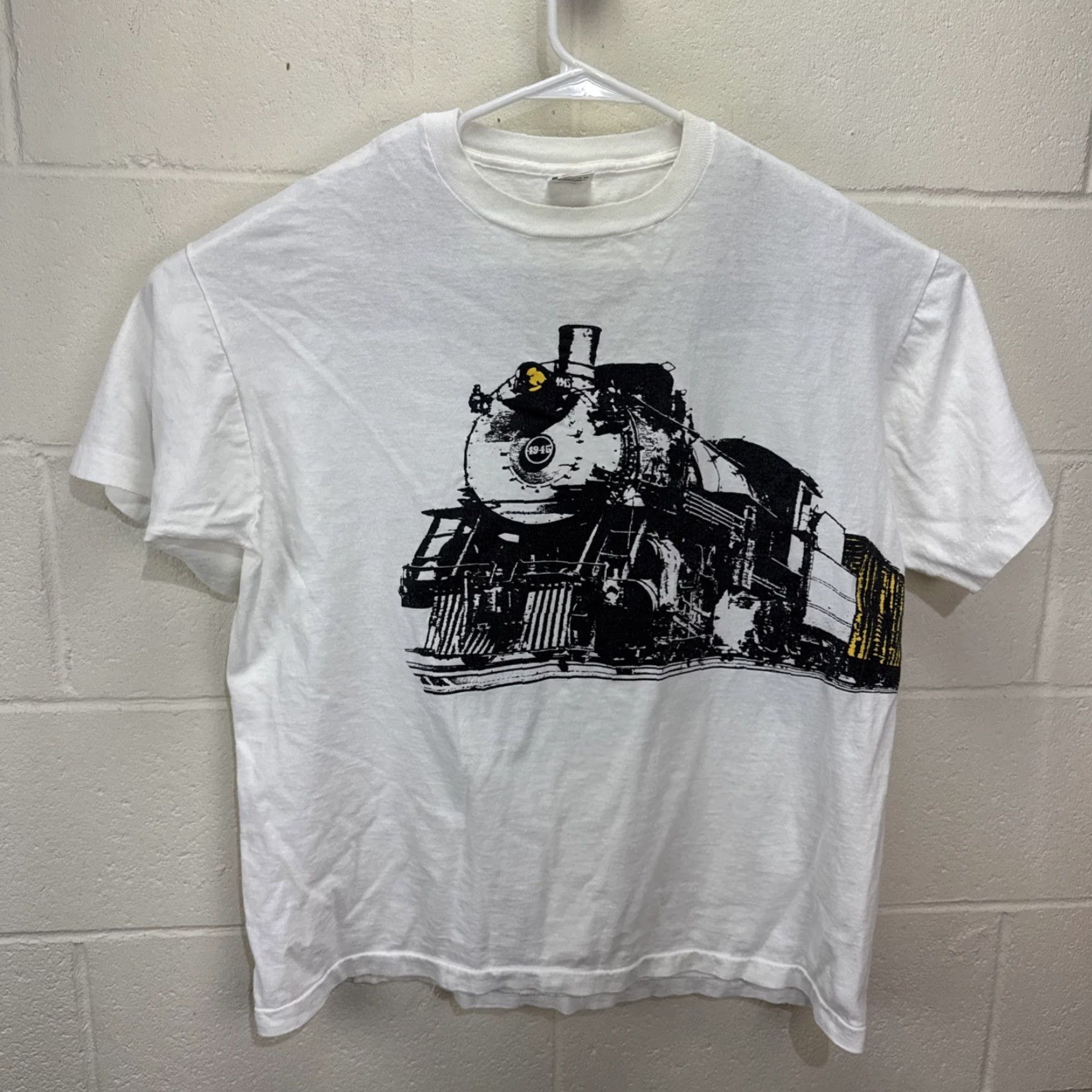 Fruit Of The Loom VINTAGE Fruit of the Loom T-Shirt Steam Locomotive Graphic Print XL White 90s Train Unisex Adults Size US XL / EU 56 / 4 - 2 Thumbnail